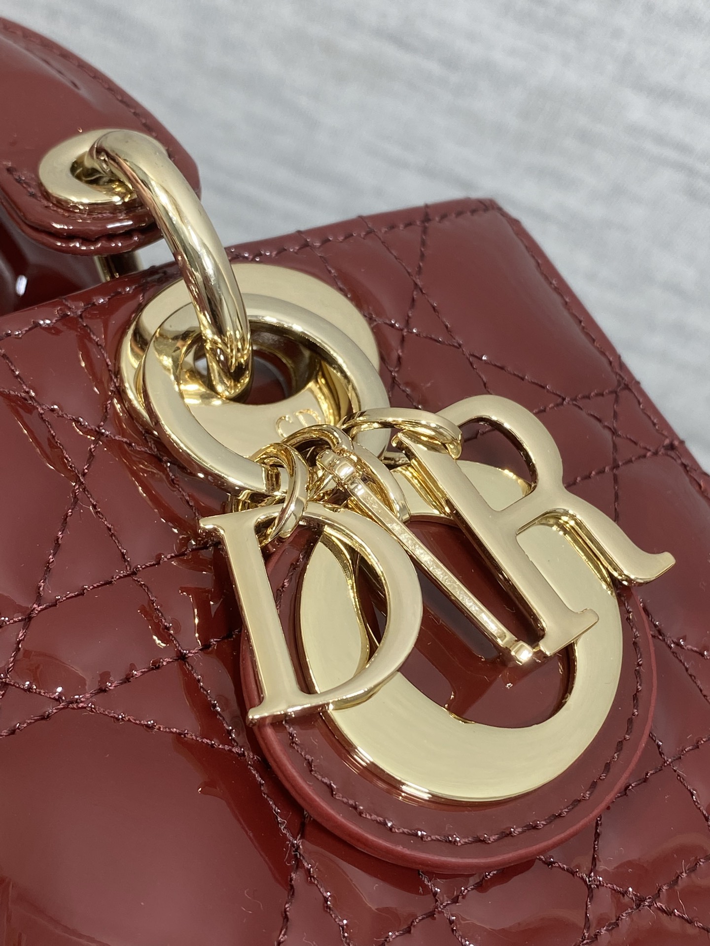 酒红现货‼️D-joy最新mini系列，说micro太小，小号太大的宝贝们都看过来，新出的mini尺寸，