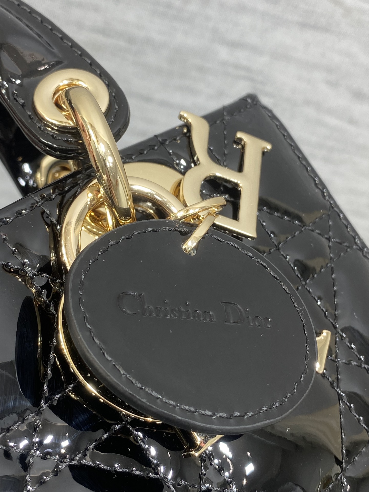 黑色现货‼️D-joy最新mini系列，说micro太小，小号太大的宝贝们都看过来，新出的mini尺寸，