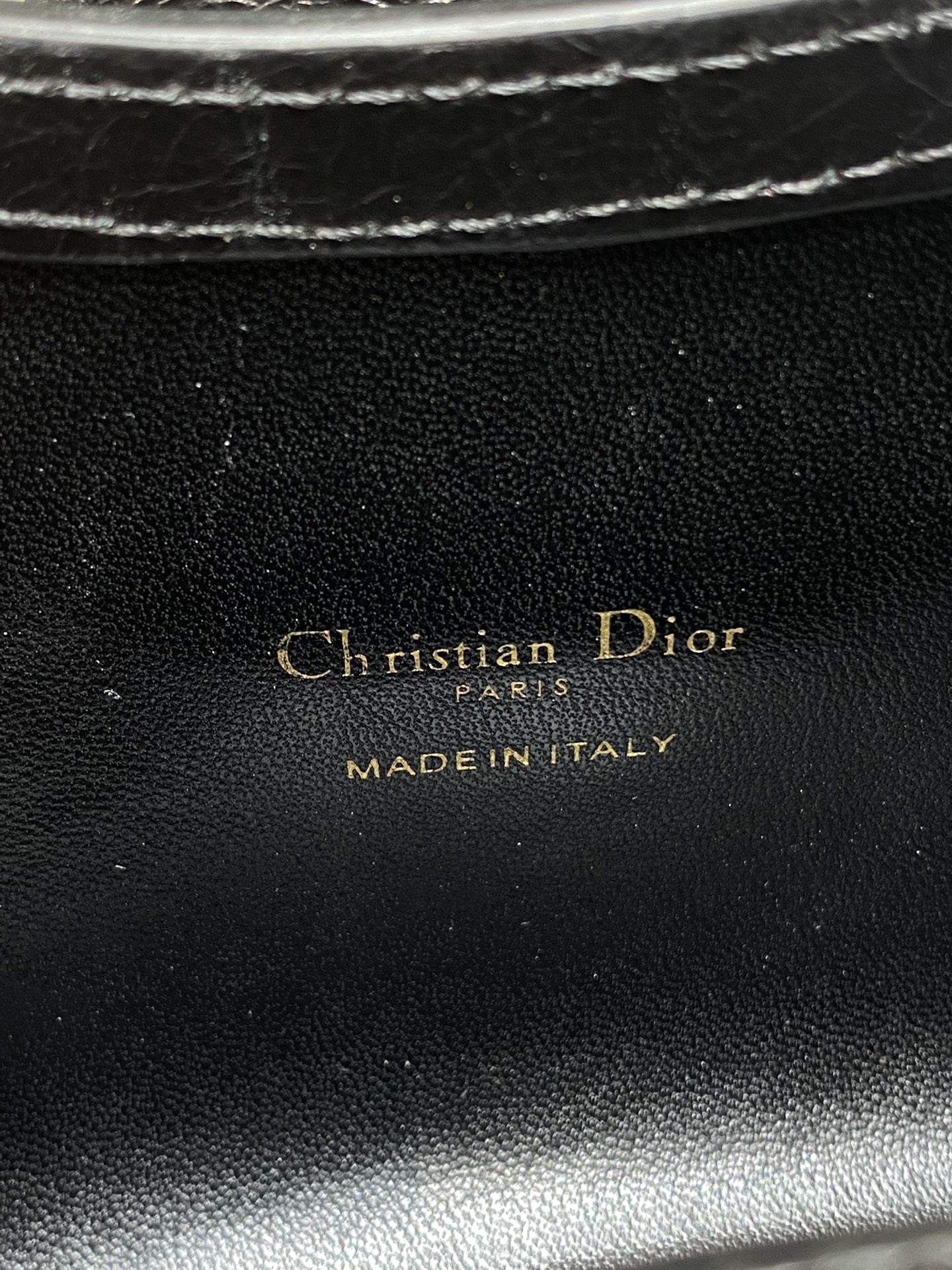 黑色油蜡皮现货‼️Jolie ToP Handle 迷你链条包，对这种精致小包完全没有抵抗力✌️大包背着