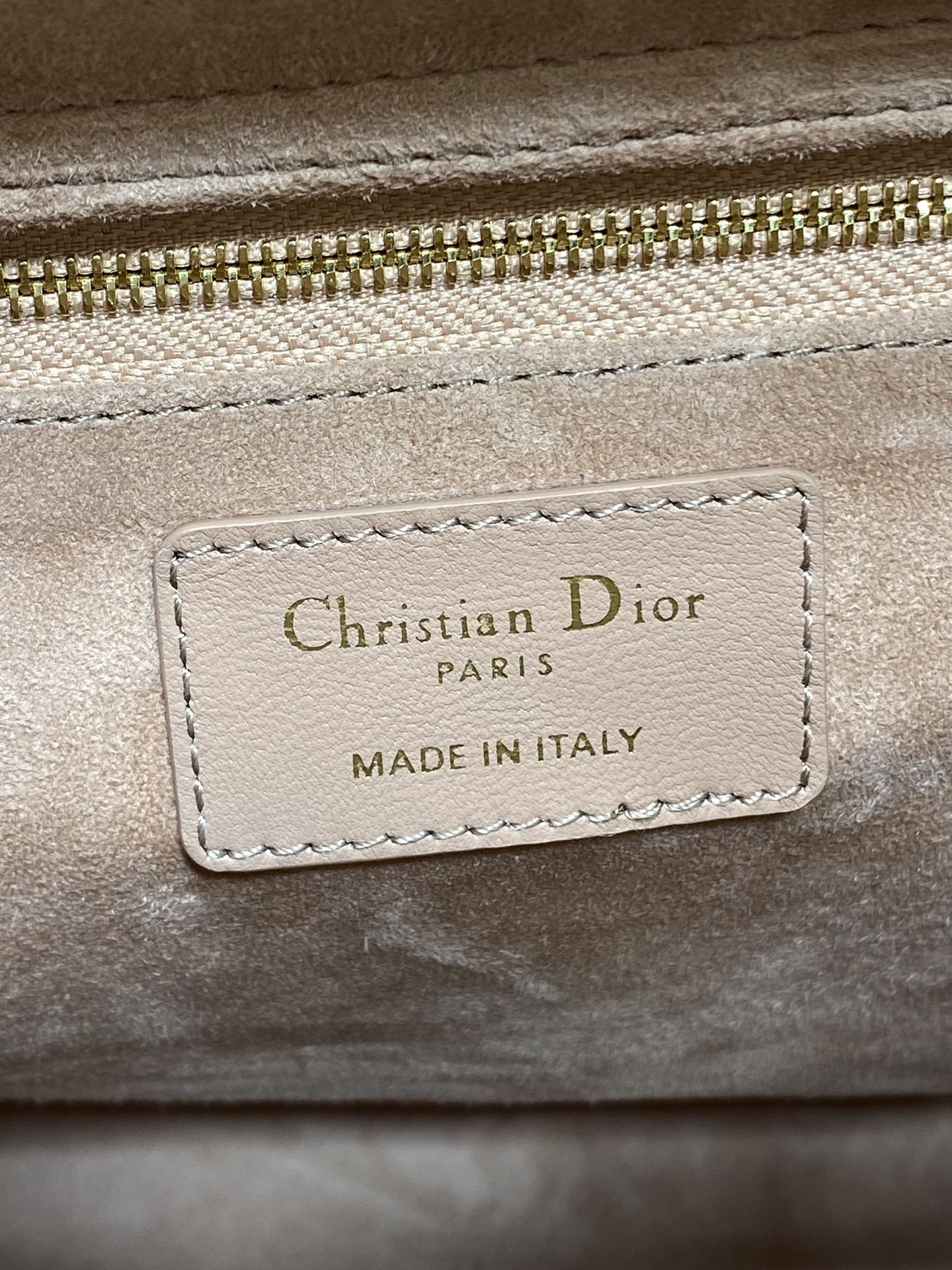 Dior 七格戴妃包钻石扣 ‼