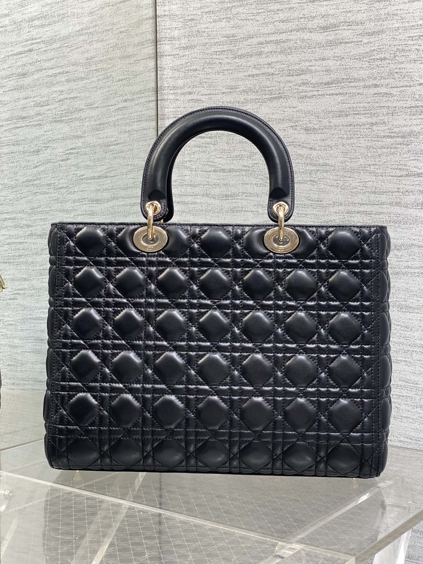 Dior 七格戴妃包钻石扣 ‼