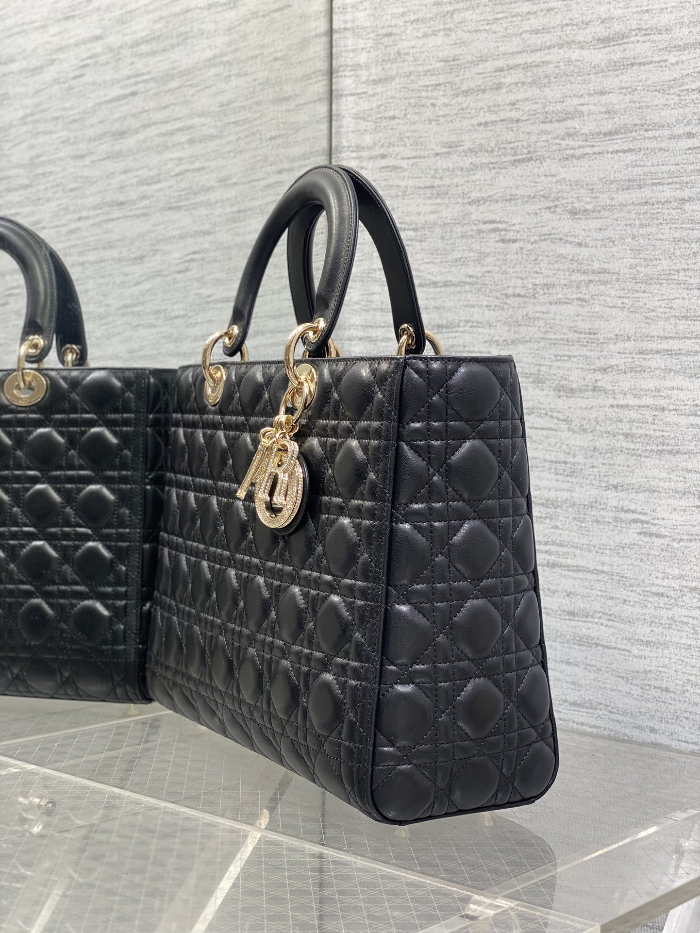 Dior 七格戴妃包钻石扣 ‼