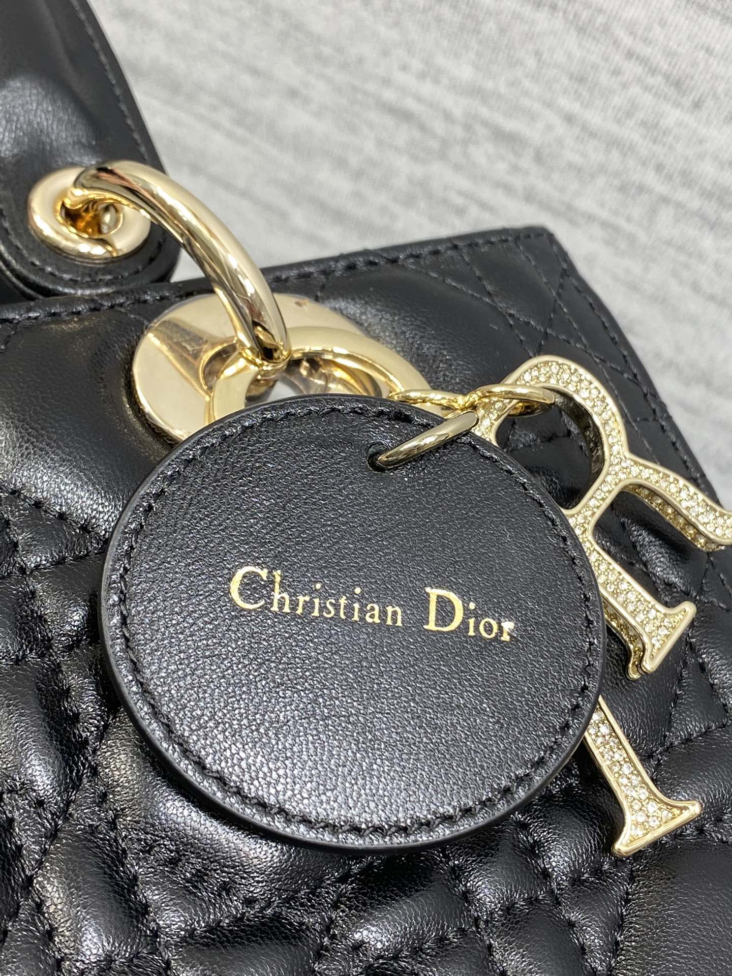Dior 五格戴妃包钻石扣 ‼