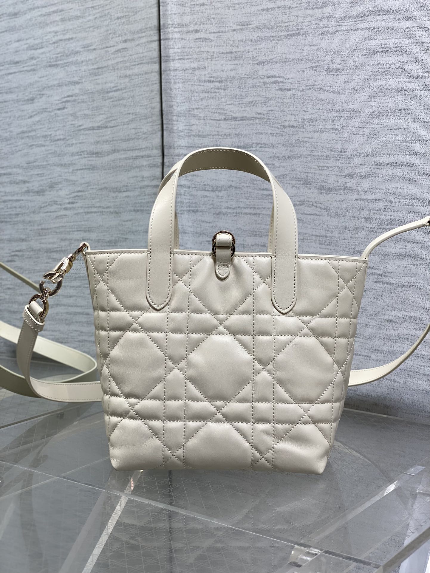 小号浅饼干色现货‼️Toujours竖版系列小号，专属菜篮子，有点太美了，高颜值包包，轻松拿捏高级感，超