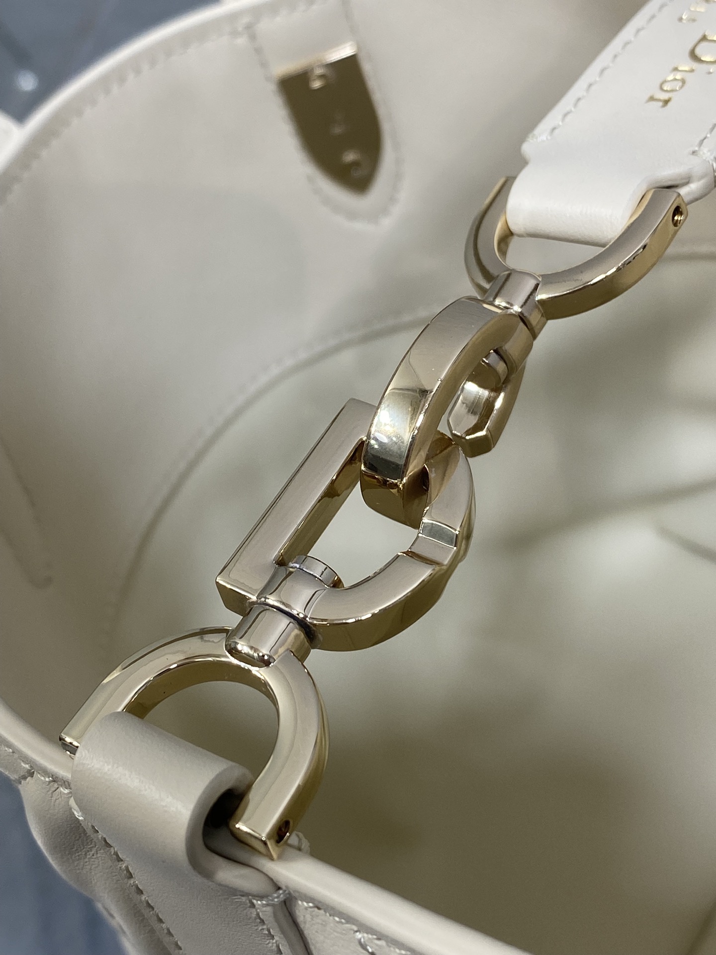 小号浅饼干色现货‼️Toujours竖版系列小号，专属菜篮子，有点太美了，高颜值包包，轻松拿捏高级感，超