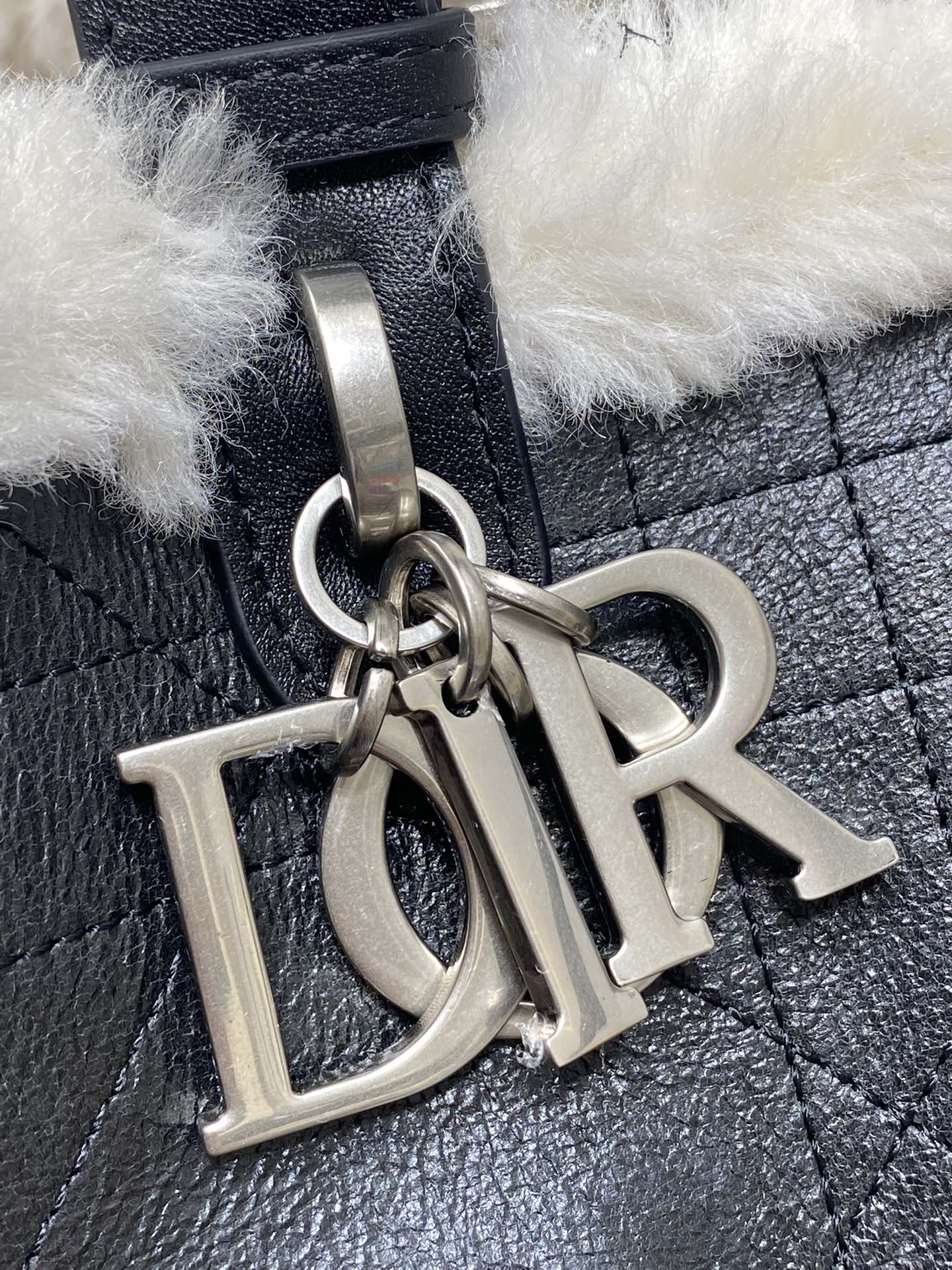 Dior 大号Toujours系列羊毛款