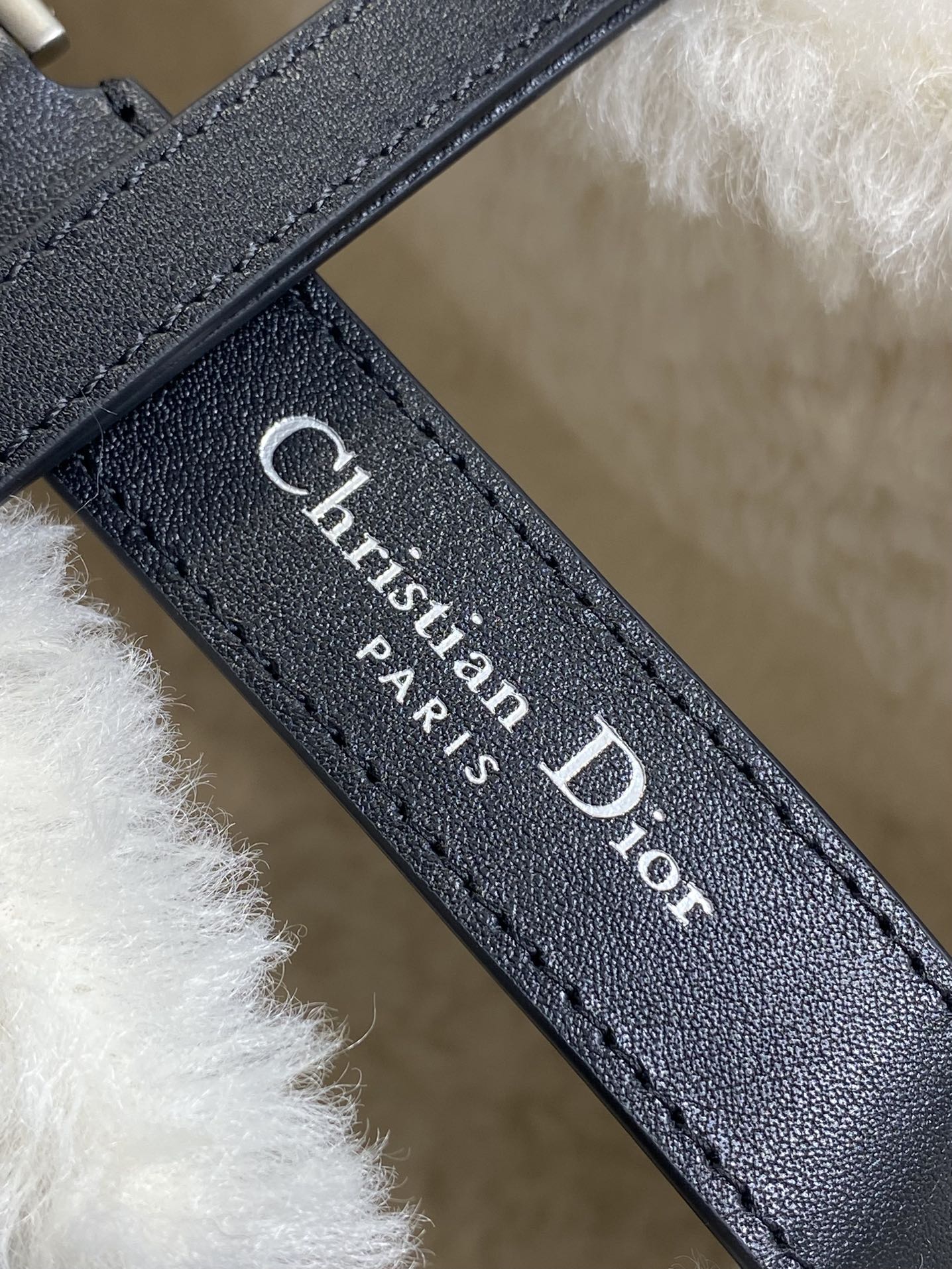 Dior 大号Toujours系列羊毛款