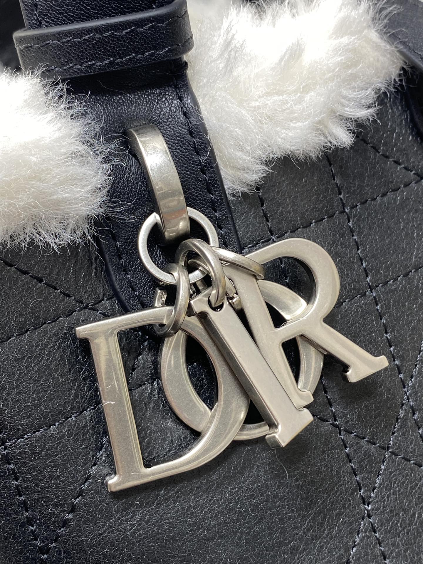 Dior 中号Toujours系列羊毛款