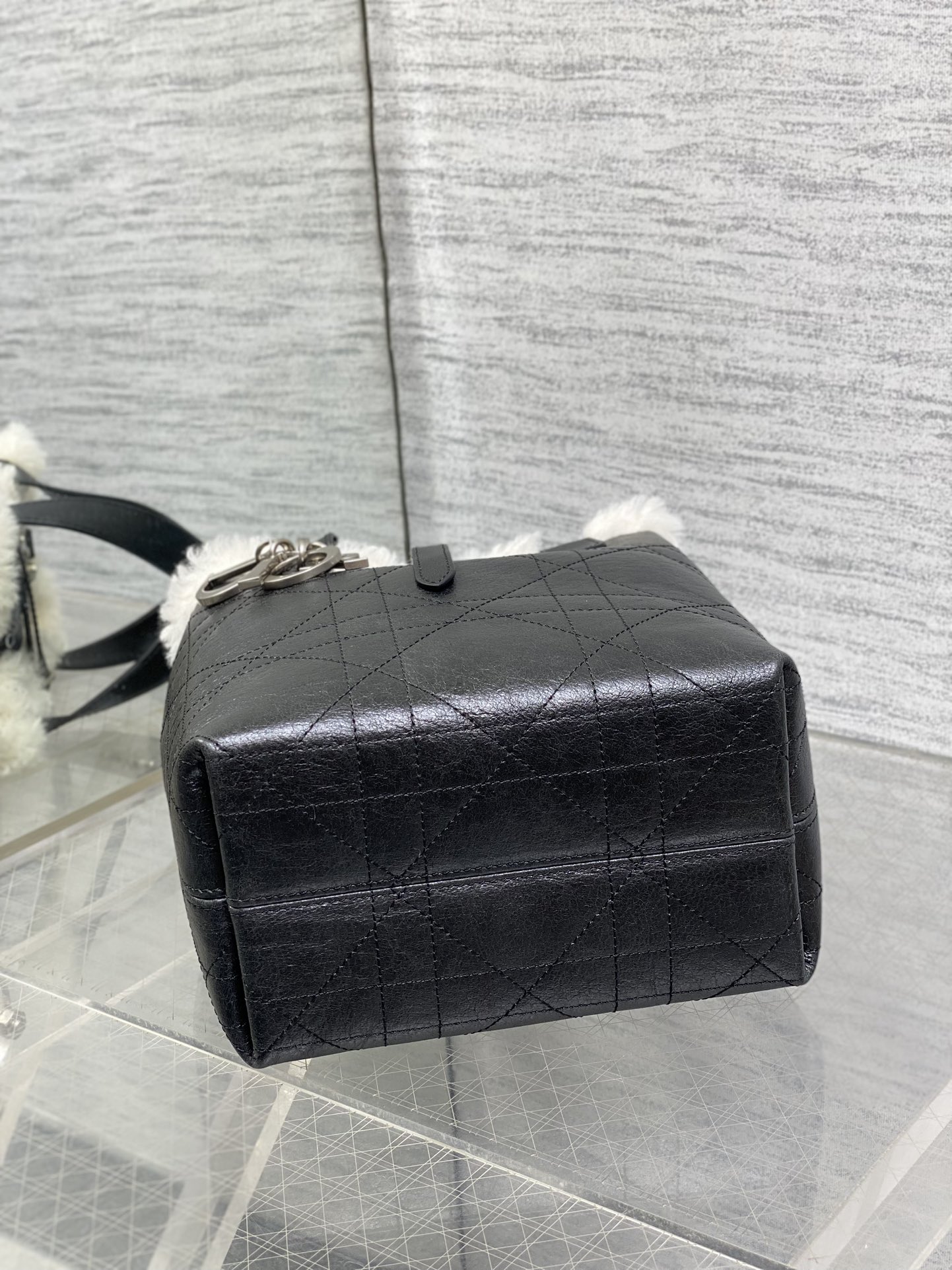 Dior 小号Toujours竖版系列羊毛款
