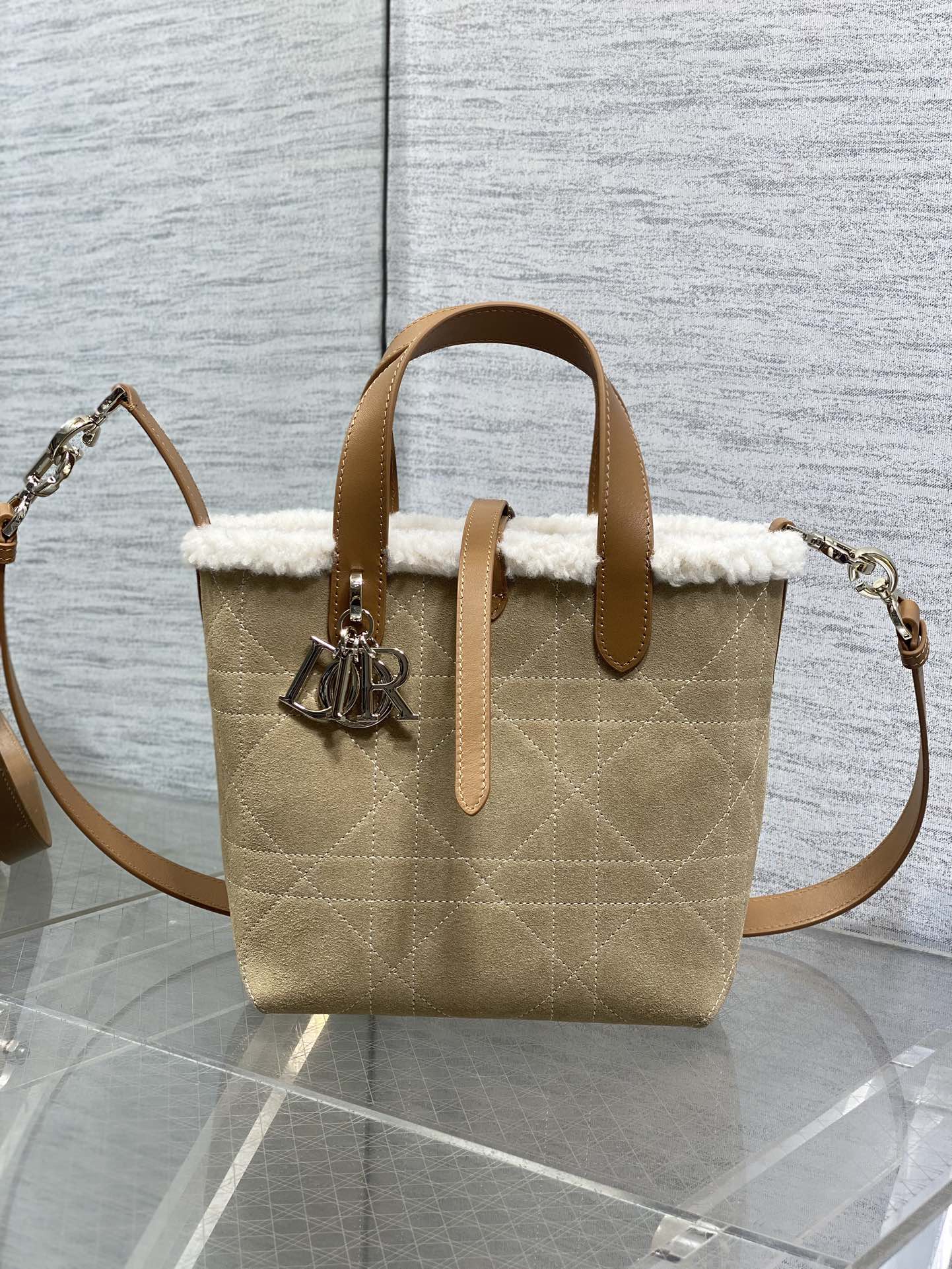 Dior 小号Toujours竖版系列羊毛款