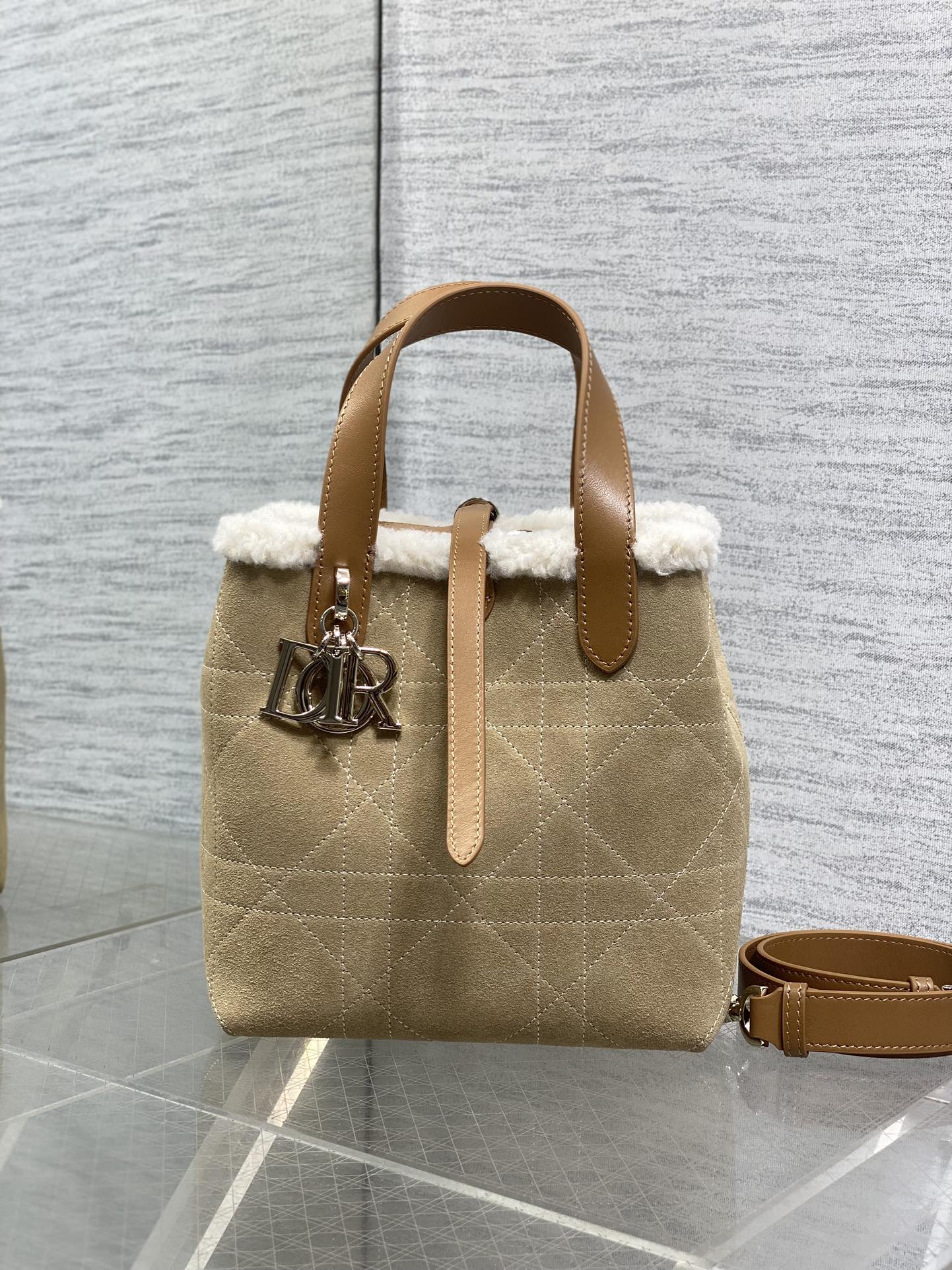 Dior 小号Toujours竖版系列羊毛款