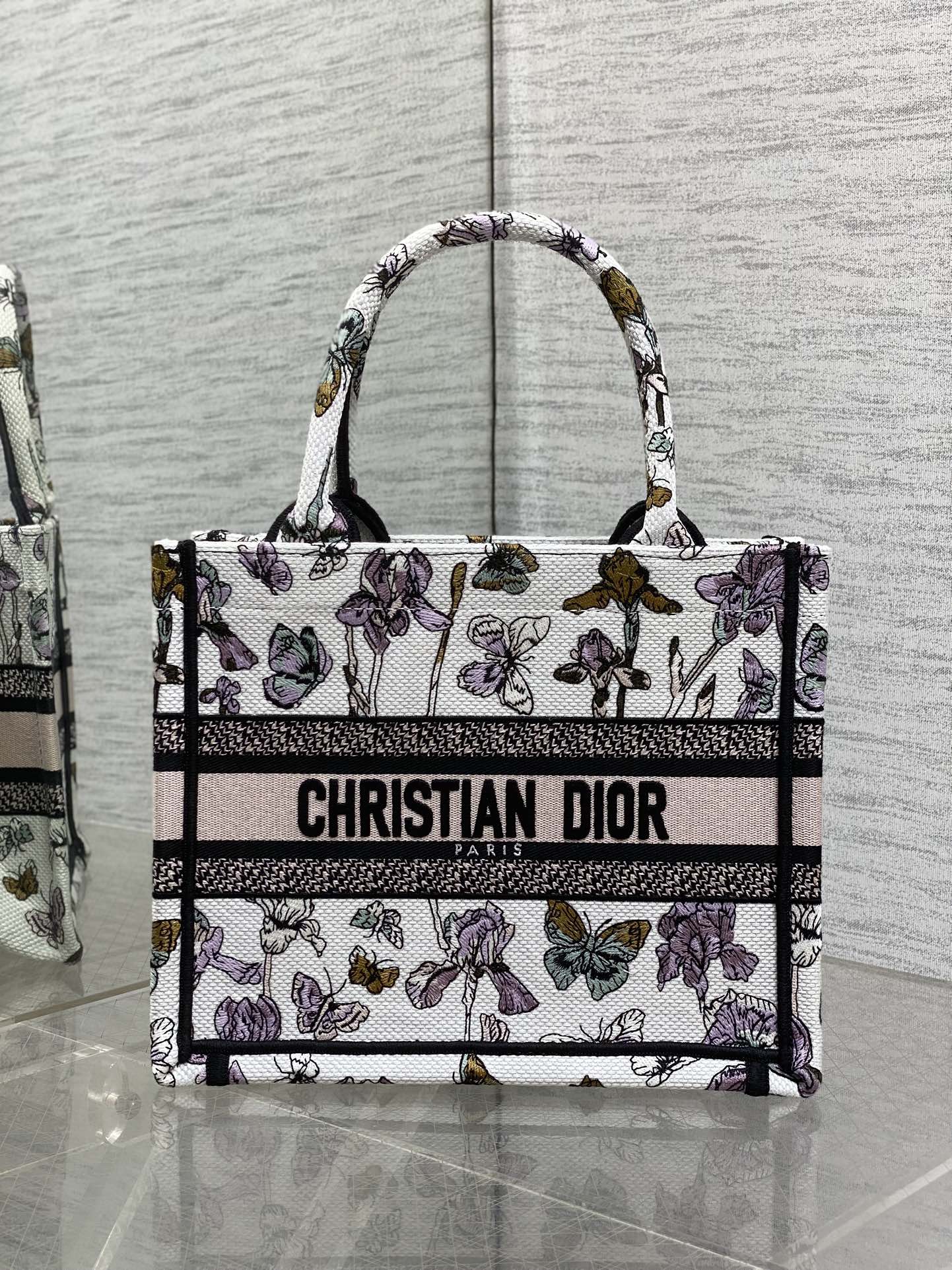 Dior Style Canvas Tote Bag Lookbook Reference image 1