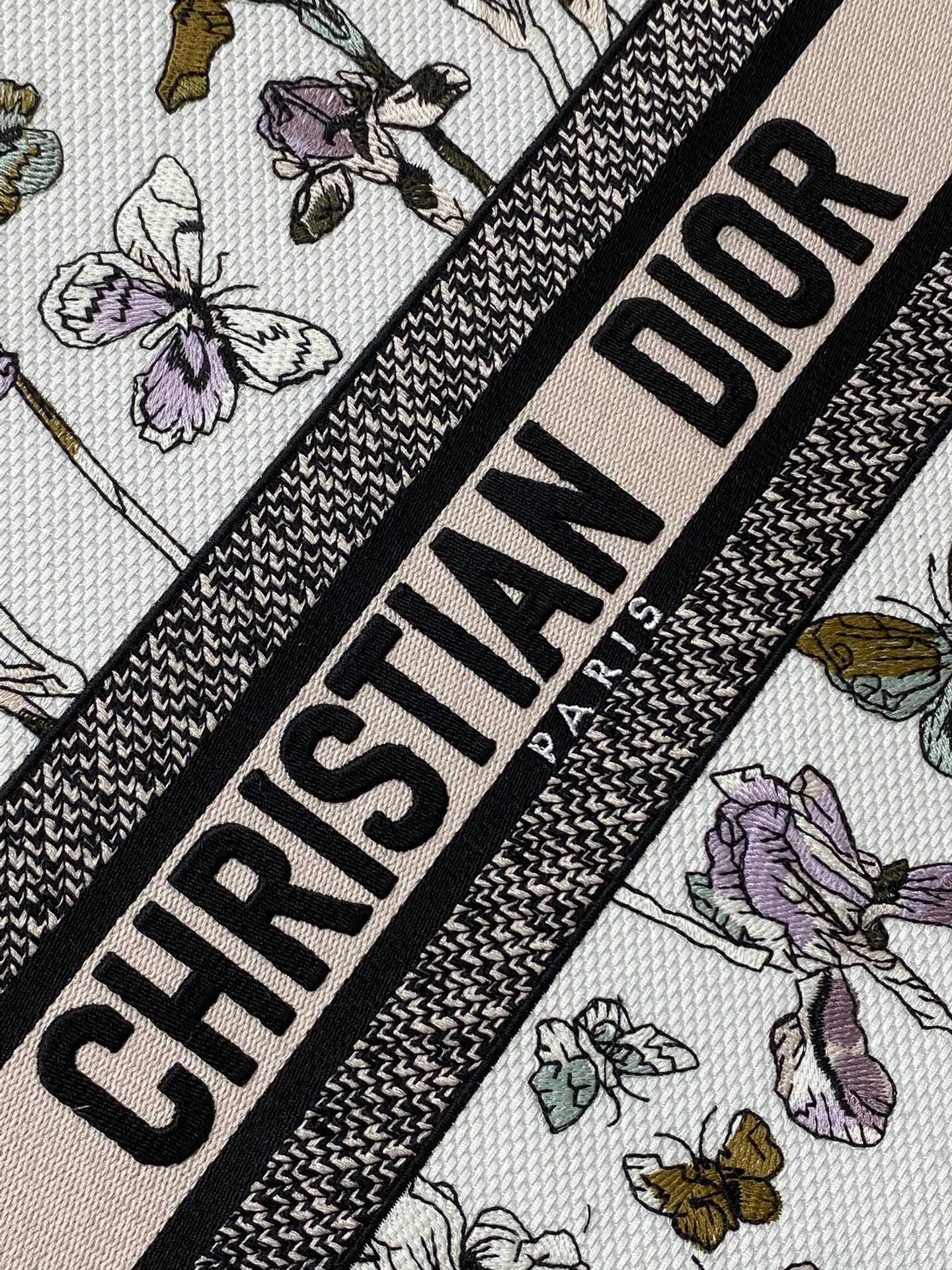 Dior Style Canvas Tote Bag Lookbook Reference image 2