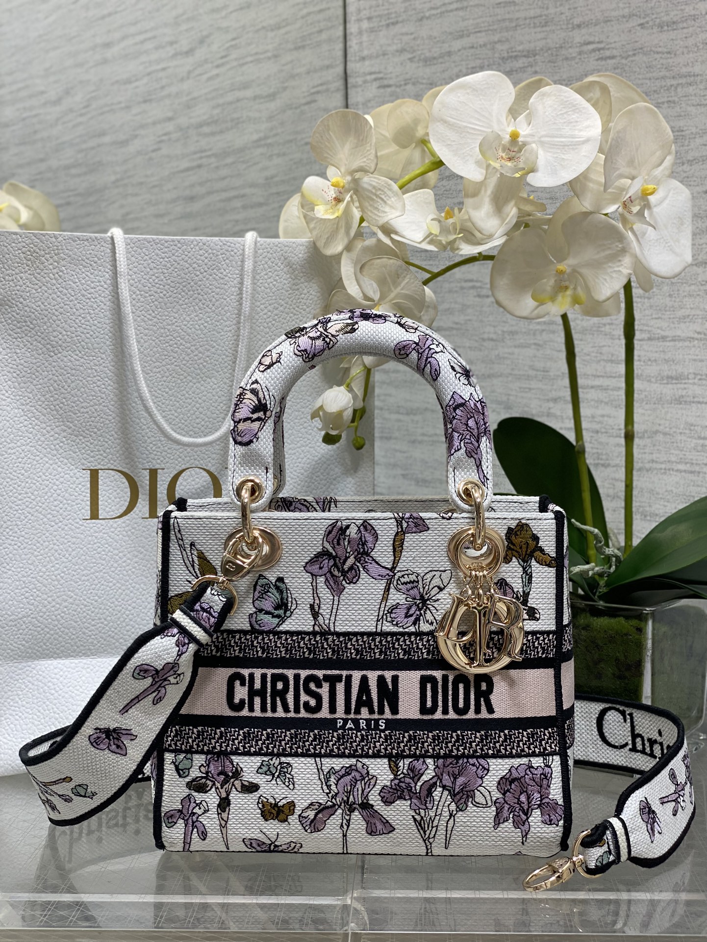 𝐋𝐚𝐝𝐲 Flor de iris púrpura de cinco cuadrículas