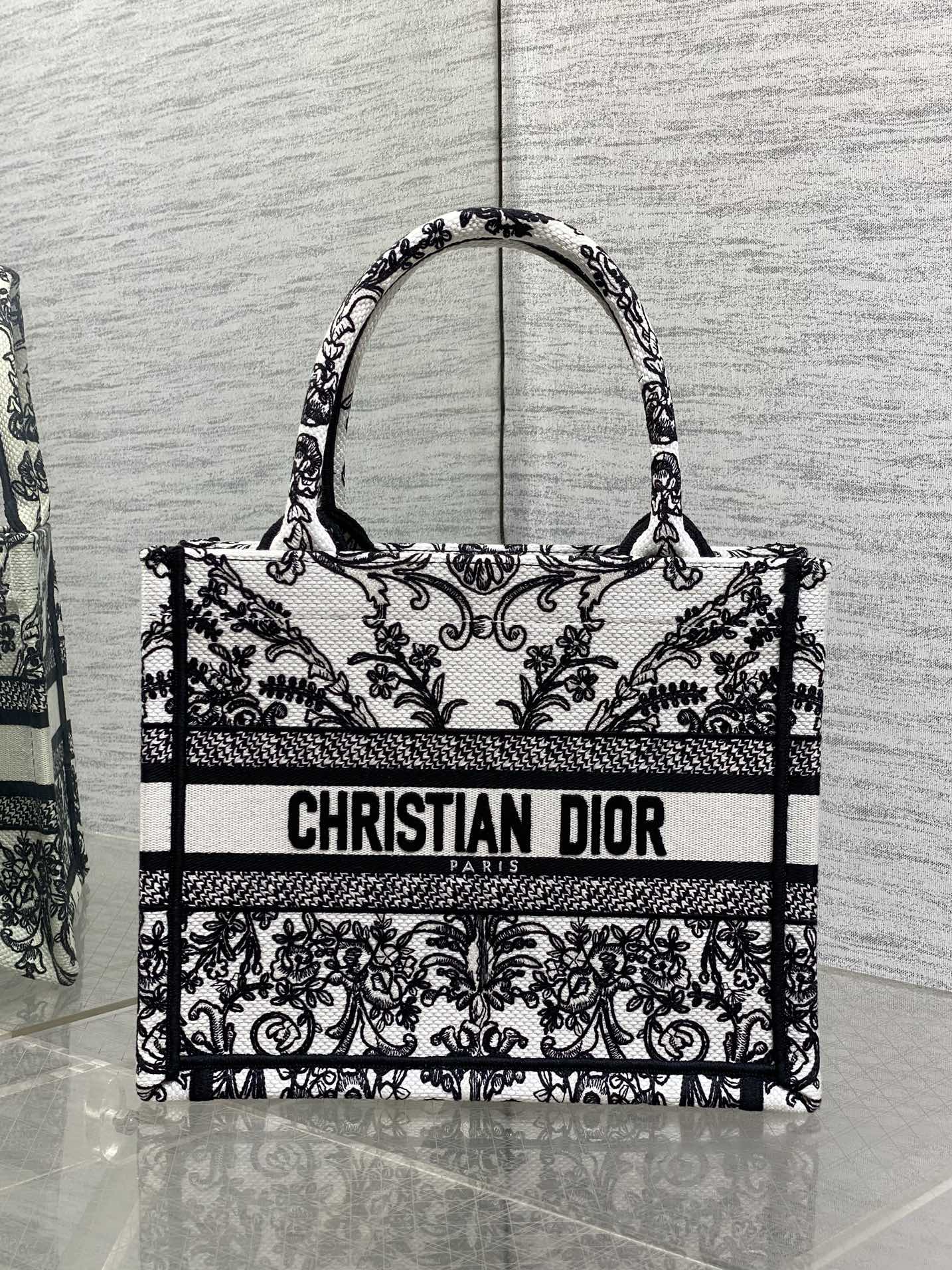 Dior Style Black Canvas Tote Bag Lookbook Reference image 1