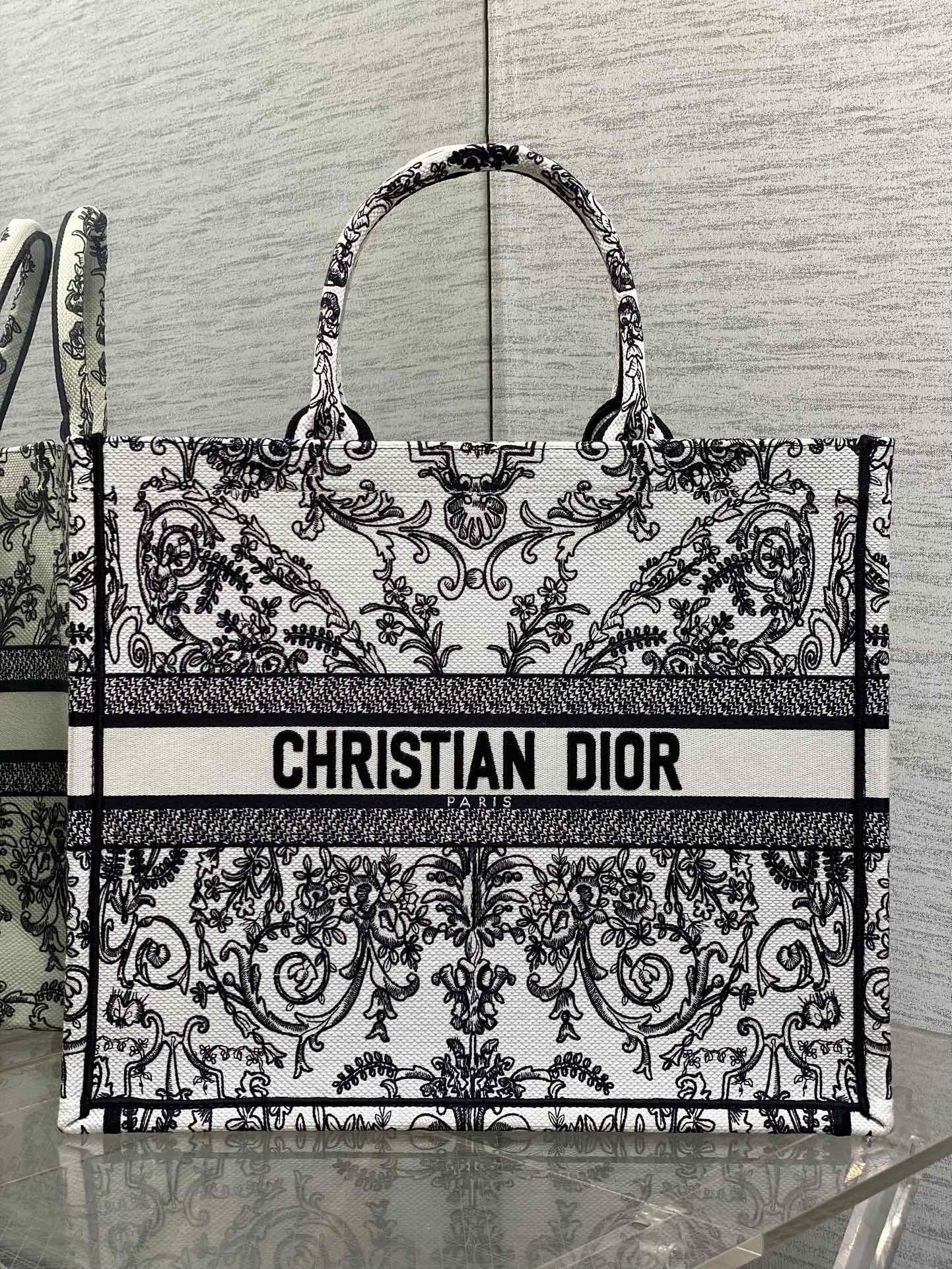 Dior Style Black Canvas Tote Bag Lookbook Reference image 1