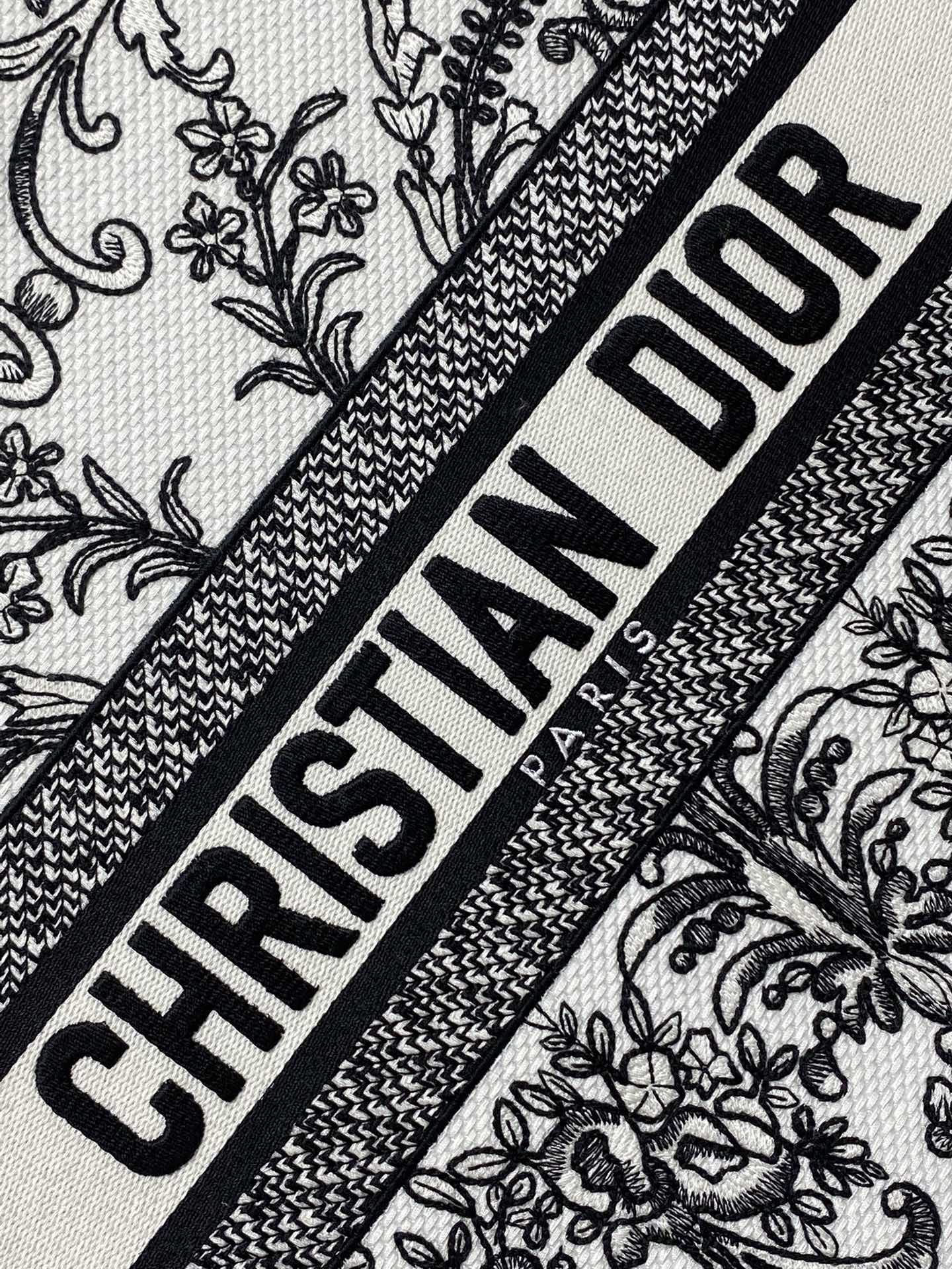 Dior Style Black Canvas Tote Bag Lookbook Reference image 2
