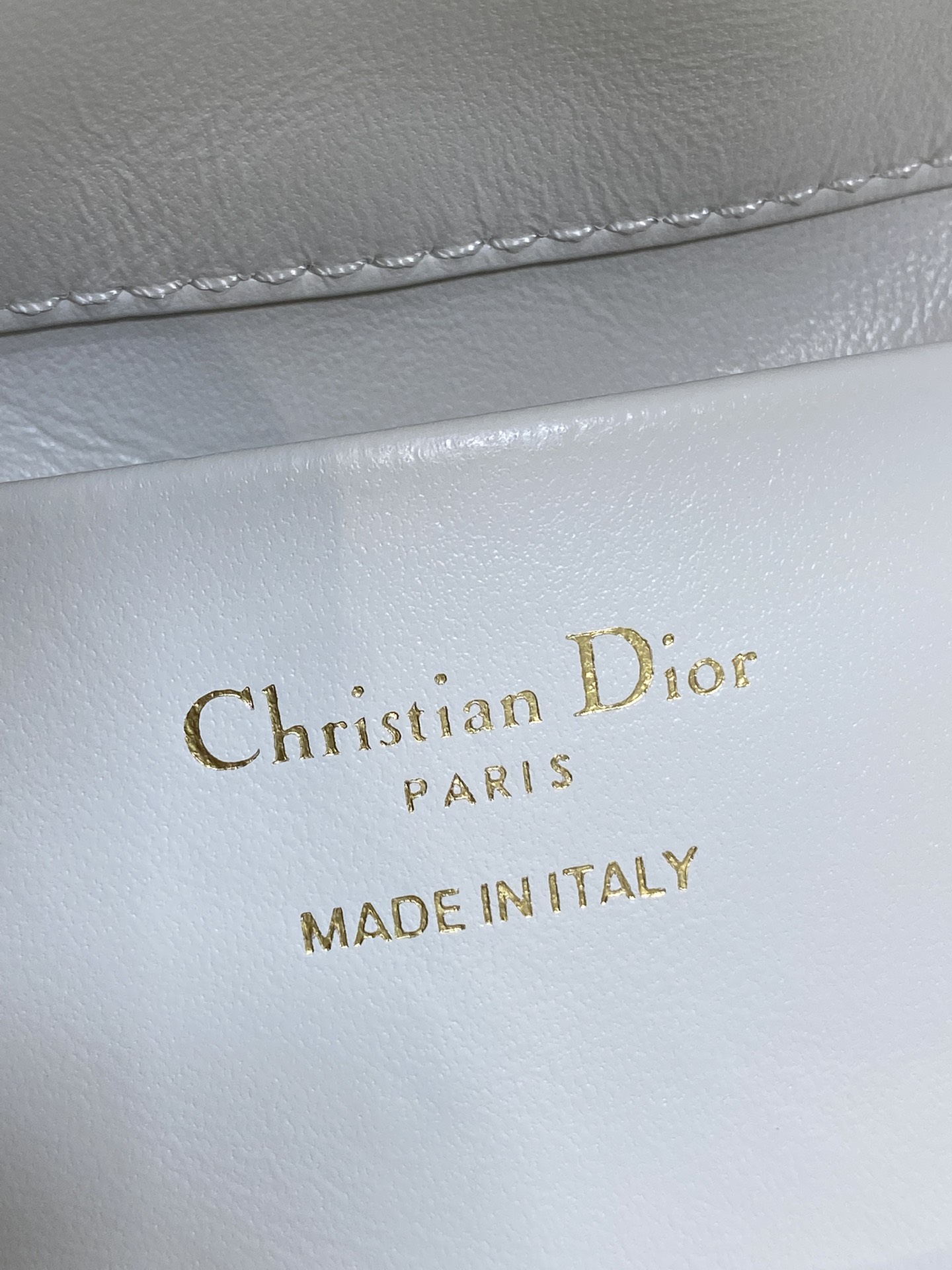 小号珠光白现货‼️Toujours竖版系列小号，专属菜篮子，有点太美了，高颜值包包，轻松拿捏高级感，超大