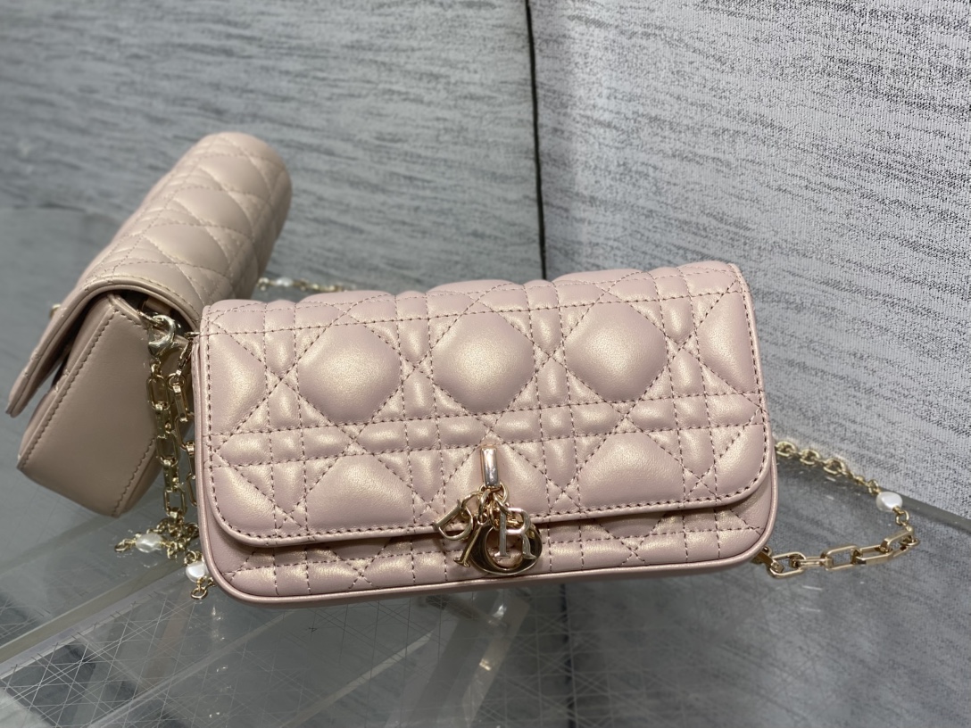 Женская сумка Dior розовый