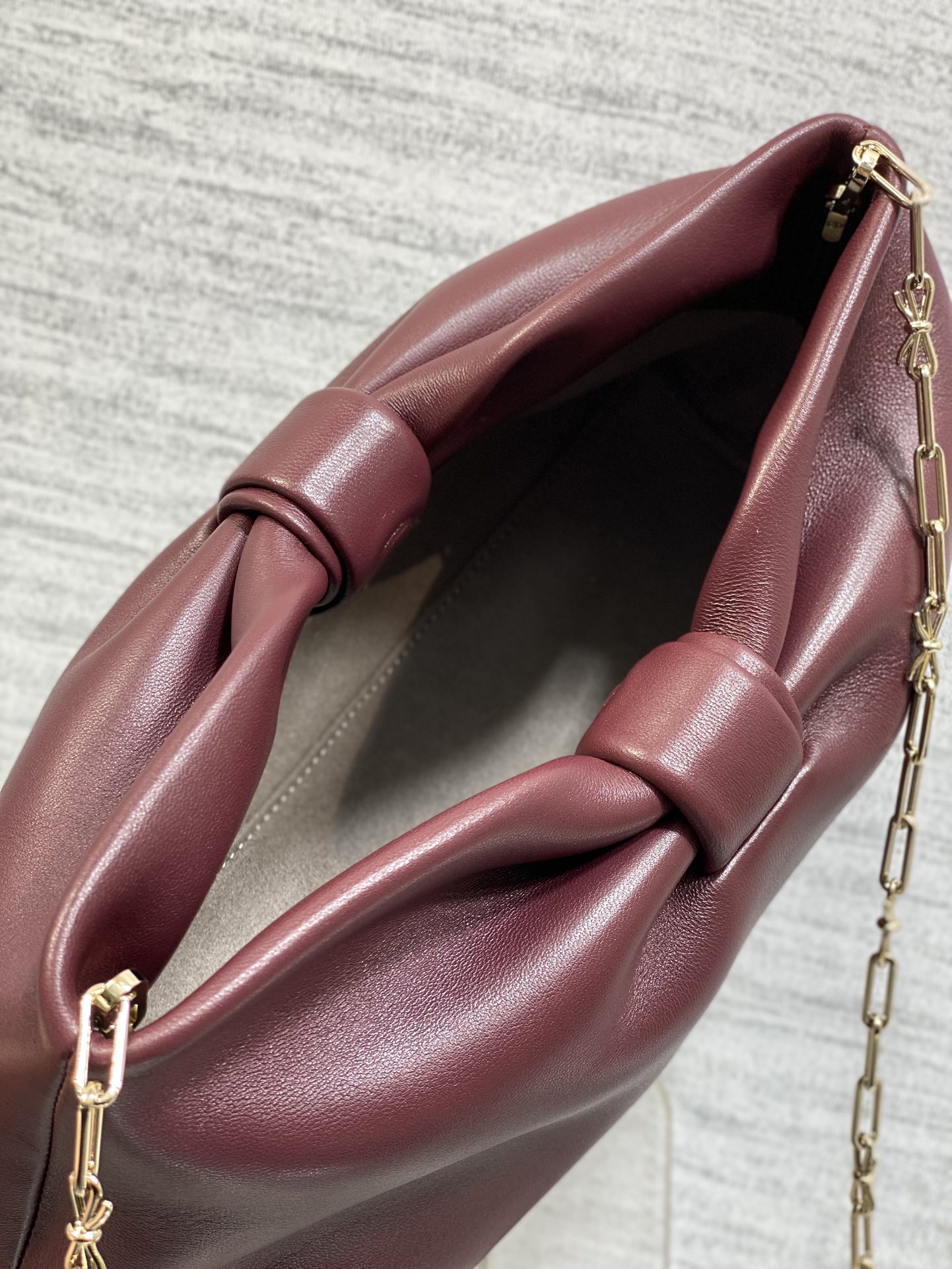 现货‼️🎀Dior-LAMBSKIN 2026春夏新款LAMBSKIN链条包，全新的包形，小牛皮革的质感