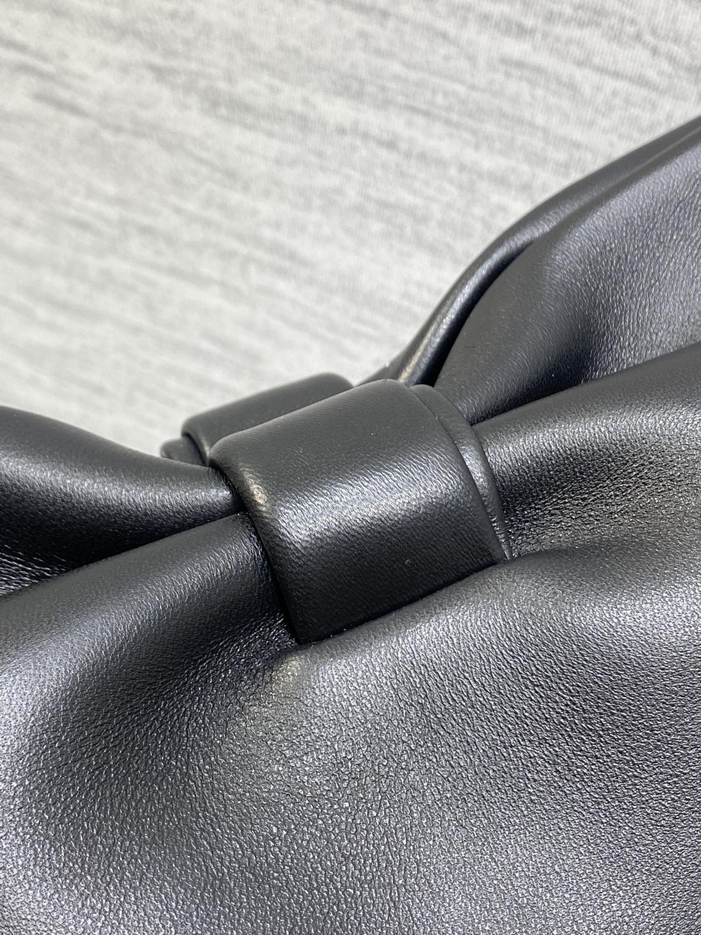 现货‼️🎀Dior-LAMBSKIN 2026春夏新款LAMBSKIN链条包，全新的包形，小牛皮革的质感