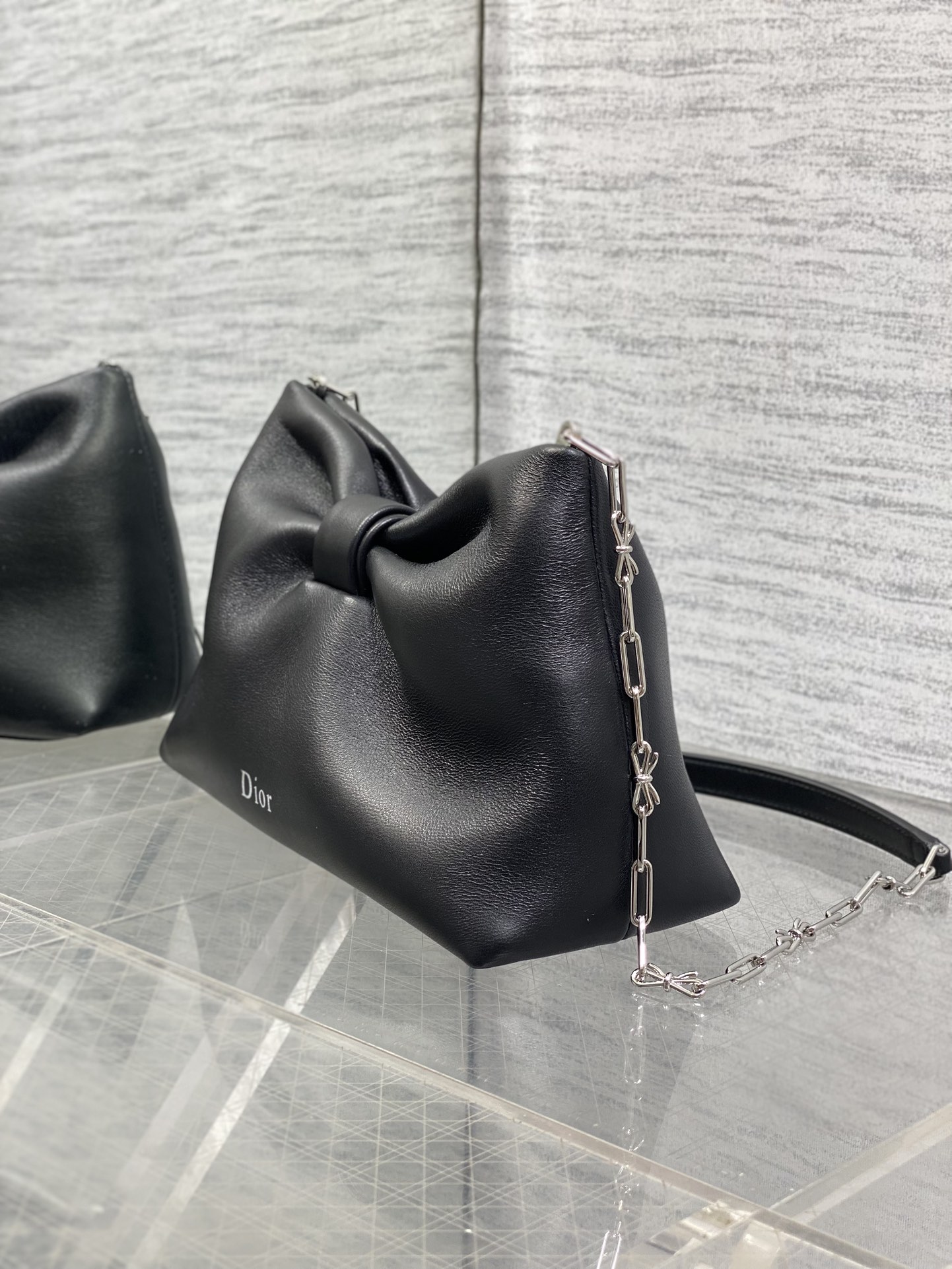 现货‼️🎀Dior-LAMBSKIN 2026春夏新款LAMBSKIN链条包，全新的包形，小牛皮革的质感