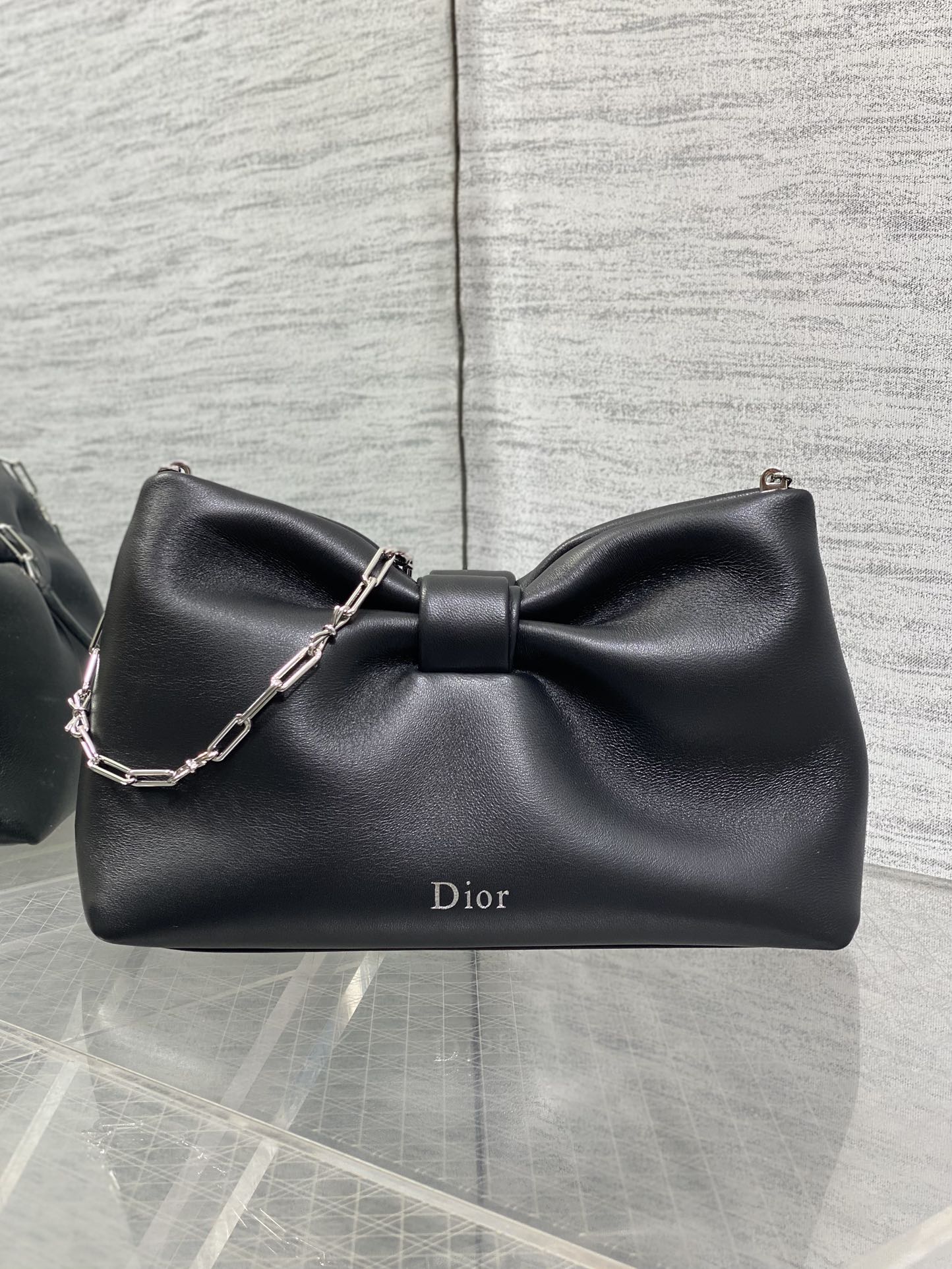 现货‼️🎀Dior-LAMBSKIN 2026春夏新款LAMBSKIN链条包，全新的包形，小牛皮革的质感