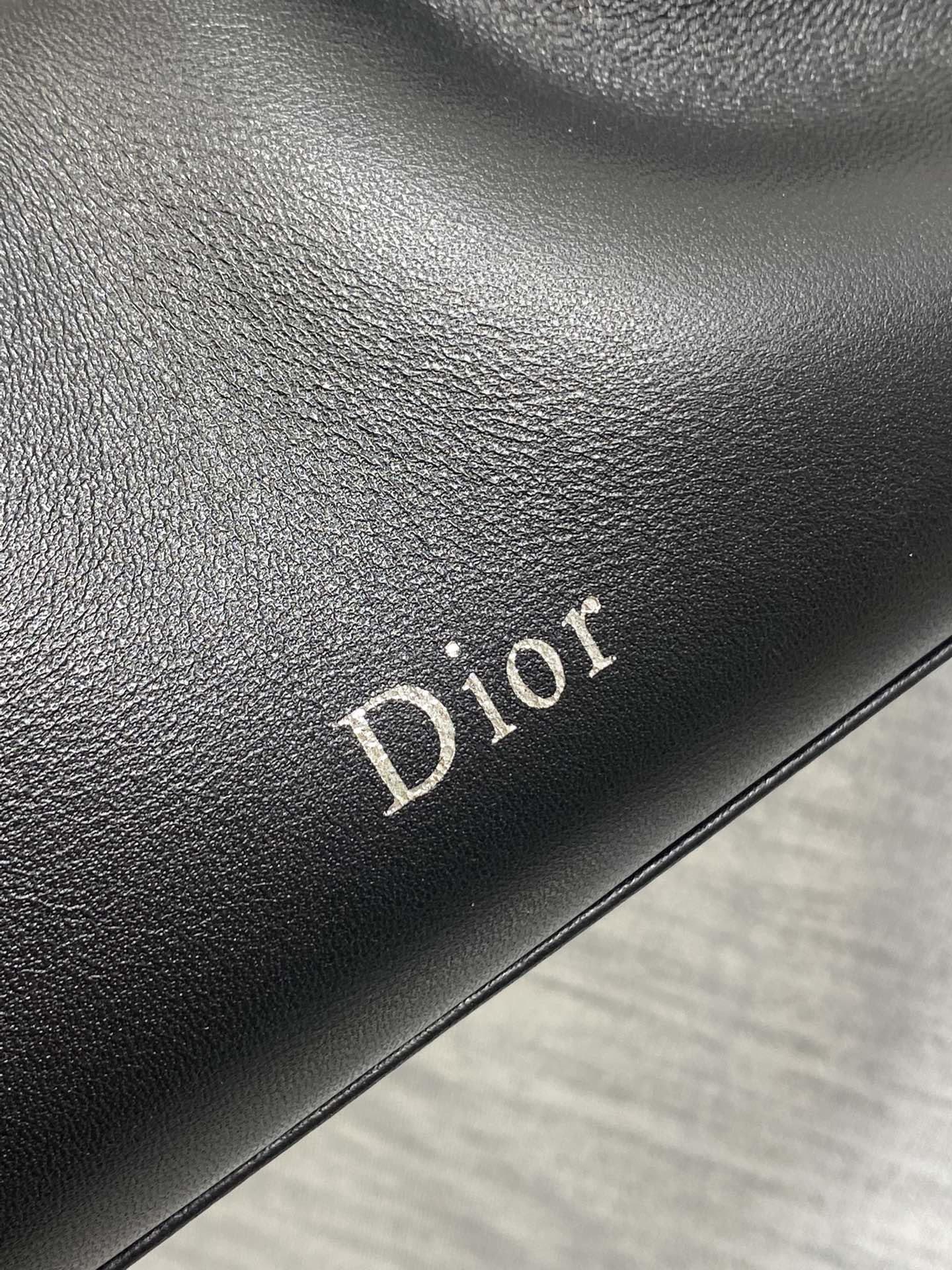 现货‼️🎀Dior-LAMBSKIN 2026春夏新款LAMBSKIN链条包，全新的包形，小牛皮革的质感