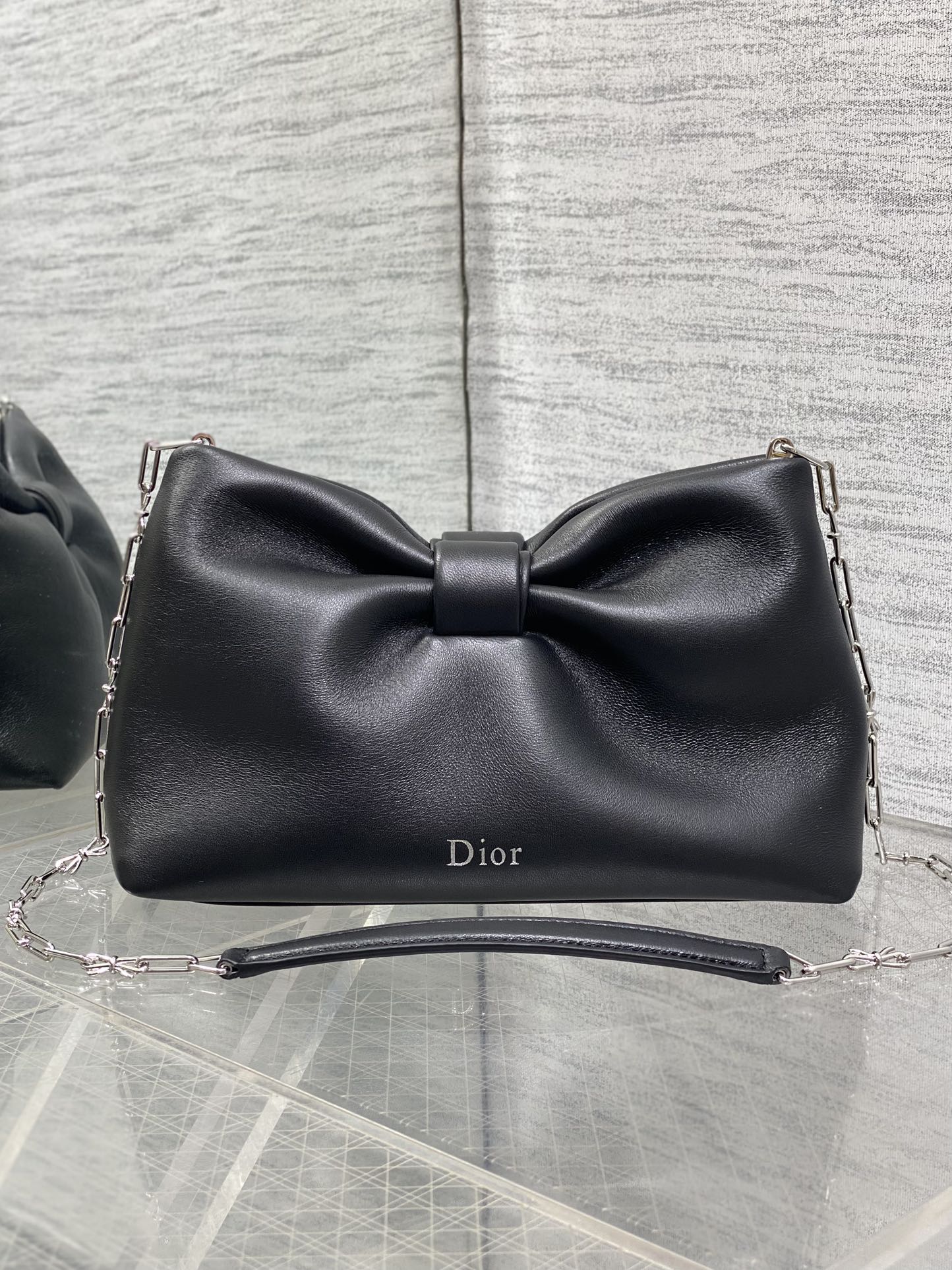 现货‼️🎀Dior-LAMBSKIN 2026春夏新款LAMBSKIN链条包，全新的包形，小牛皮革的质感