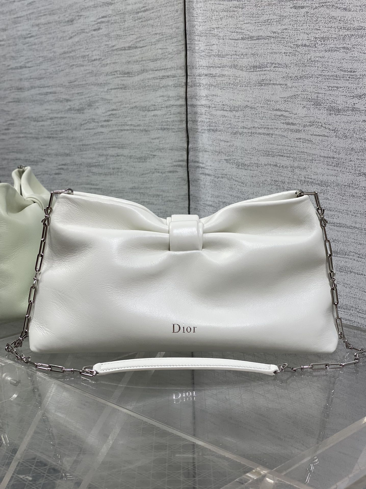 现货‼️🎀Dior-LAMBSKIN 2026春夏新款LAMBSKIN链条包，全新的包形，小牛皮革的质感