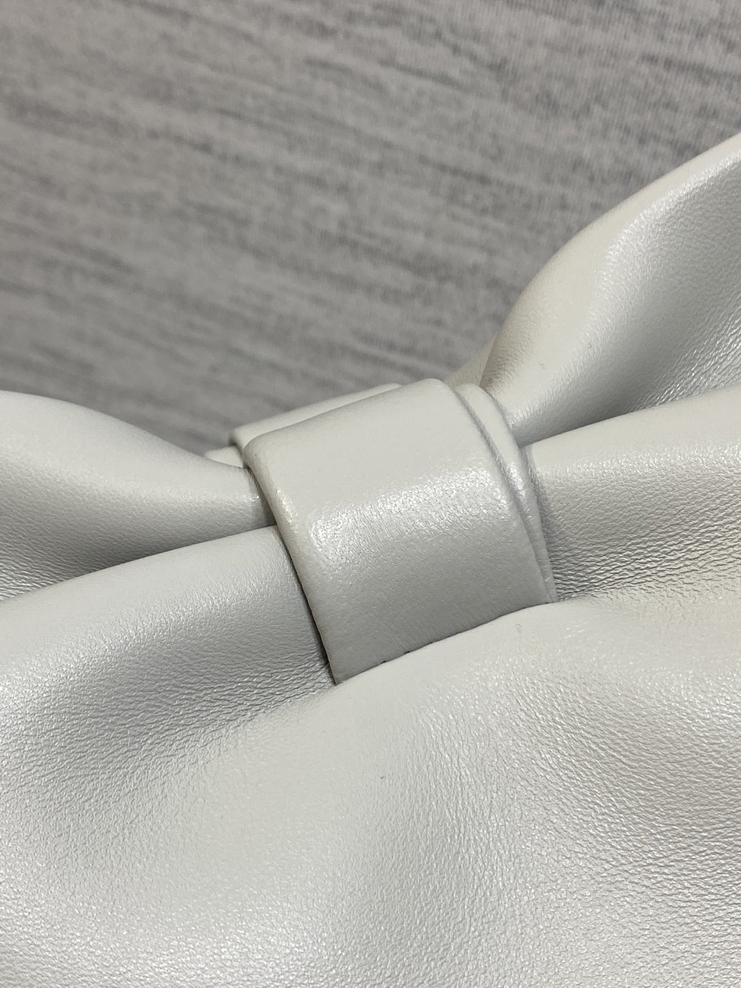 现货‼️🎀Dior-LAMBSKIN 2026春夏新款LAMBSKIN链条包，全新的包形，小牛皮革的质感