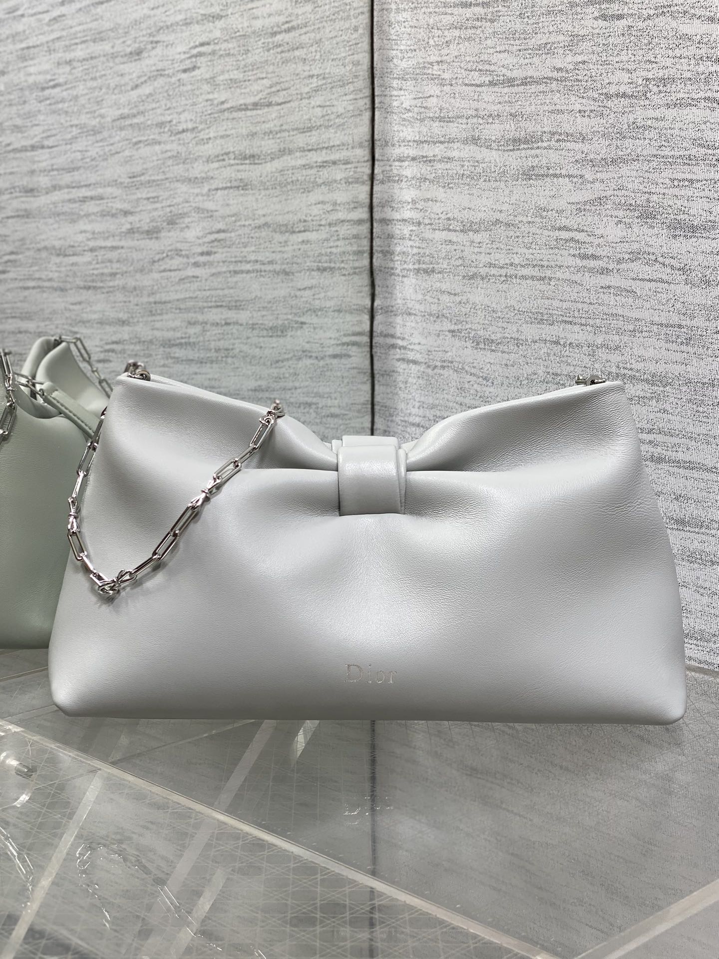 现货‼️🎀Dior-LAMBSKIN 2026春夏新款LAMBSKIN链条包，全新的包形，小牛皮革的质感