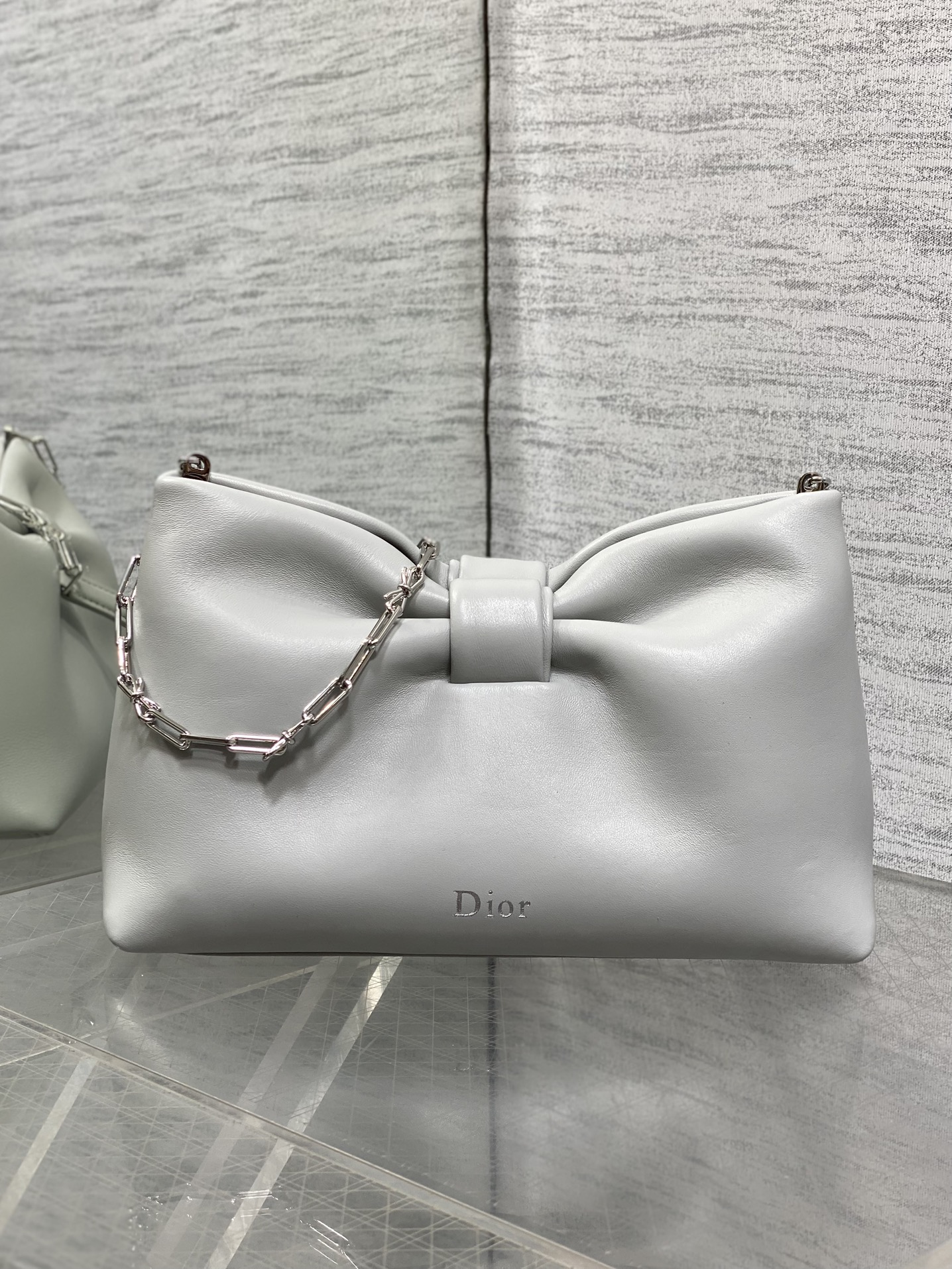 现货‼️🎀Dior-LAMBSKIN 2026春夏新款LAMBSKIN链条包，全新的包形，小牛皮革的质感