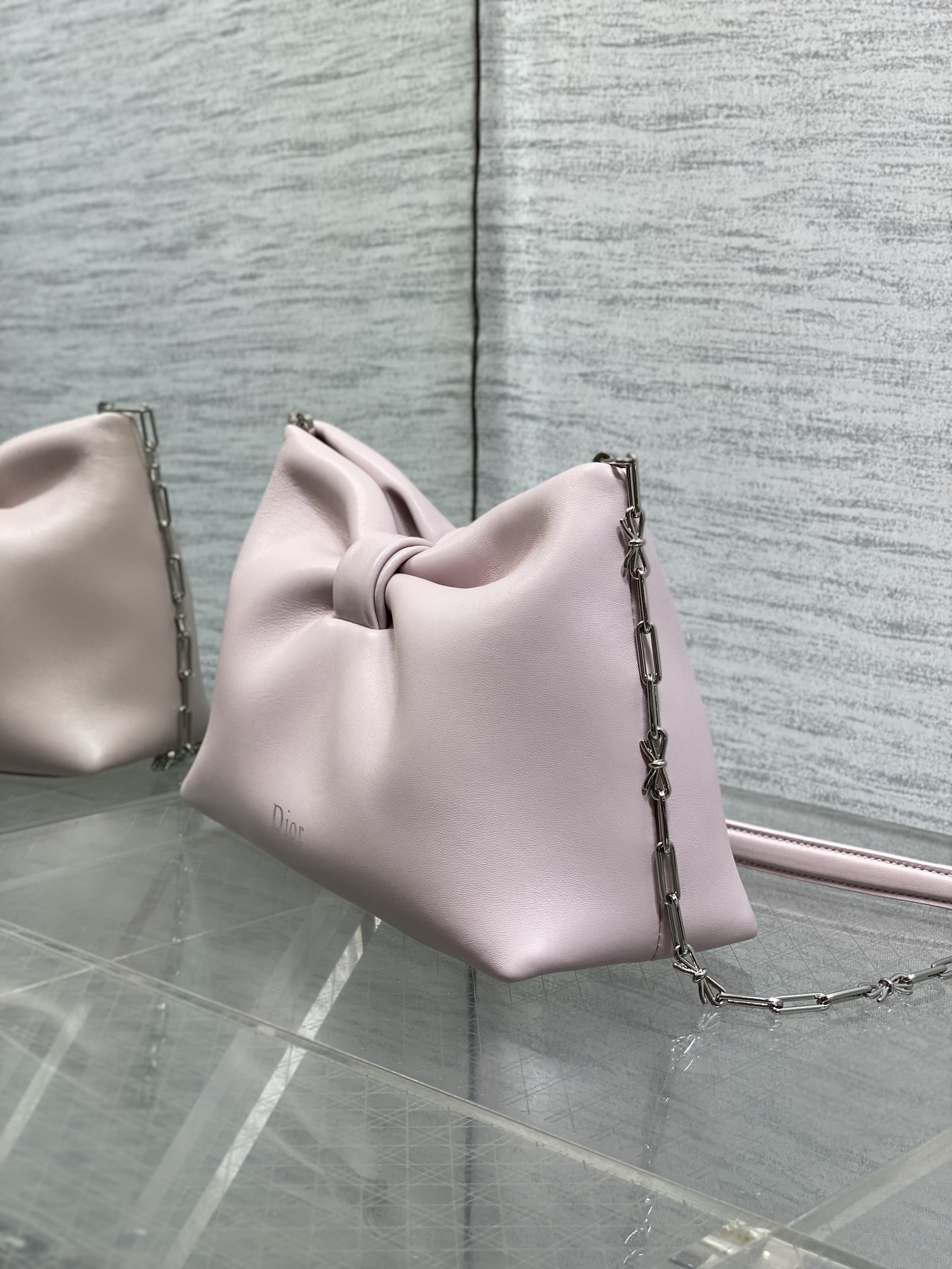 现货‼️🎀Dior-LAMBSKIN 2026春夏新款LAMBSKIN链条包，全新的包形，小牛皮革的质感