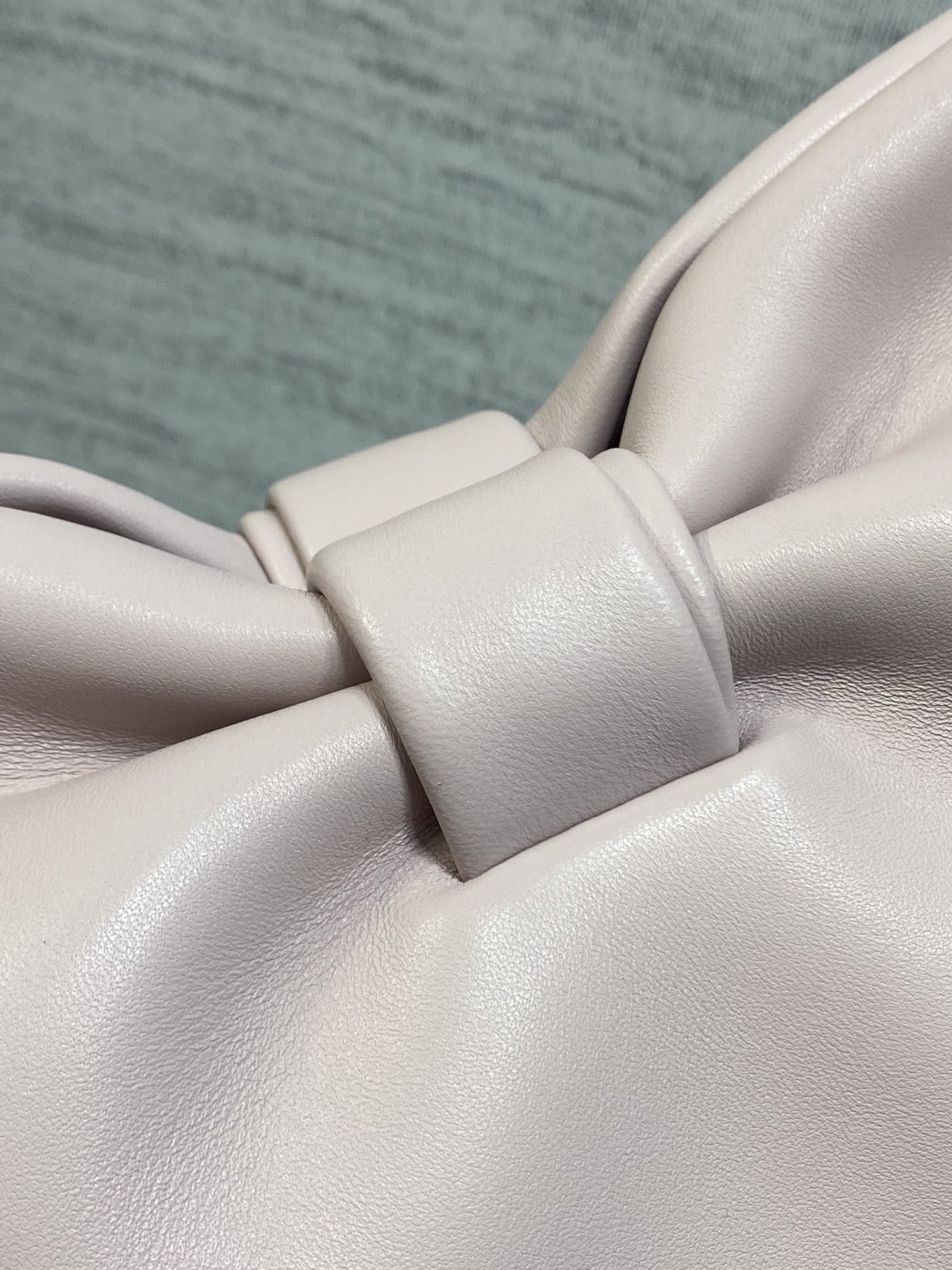 现货‼️🎀Dior-LAMBSKIN 2026春夏新款LAMBSKIN链条包，全新的包形，小牛皮革的质感