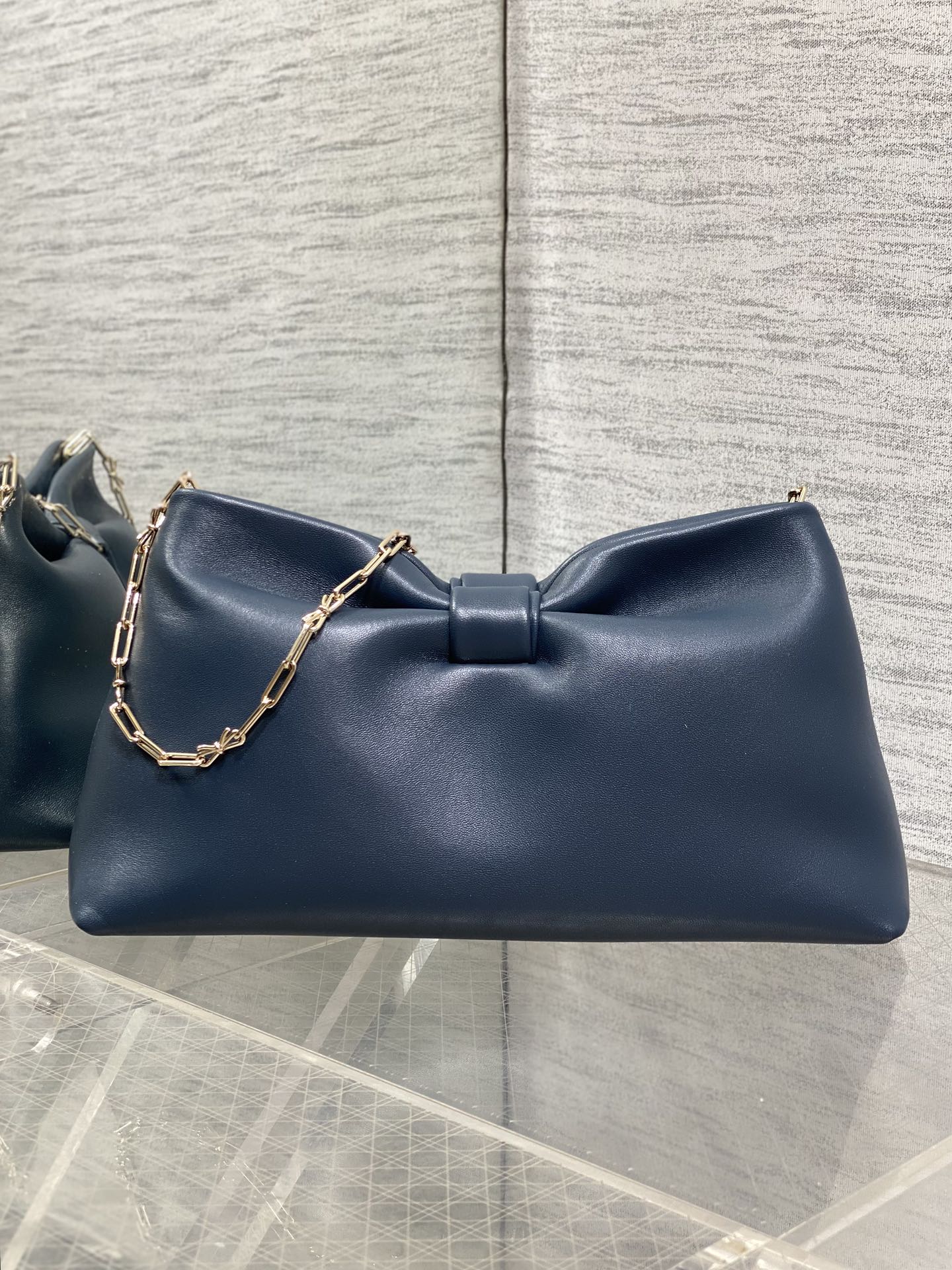 现货‼️🎀Dior-LAMBSKIN 2026春夏新款LAMBSKIN链条包，全新的包形，小牛皮革的质感