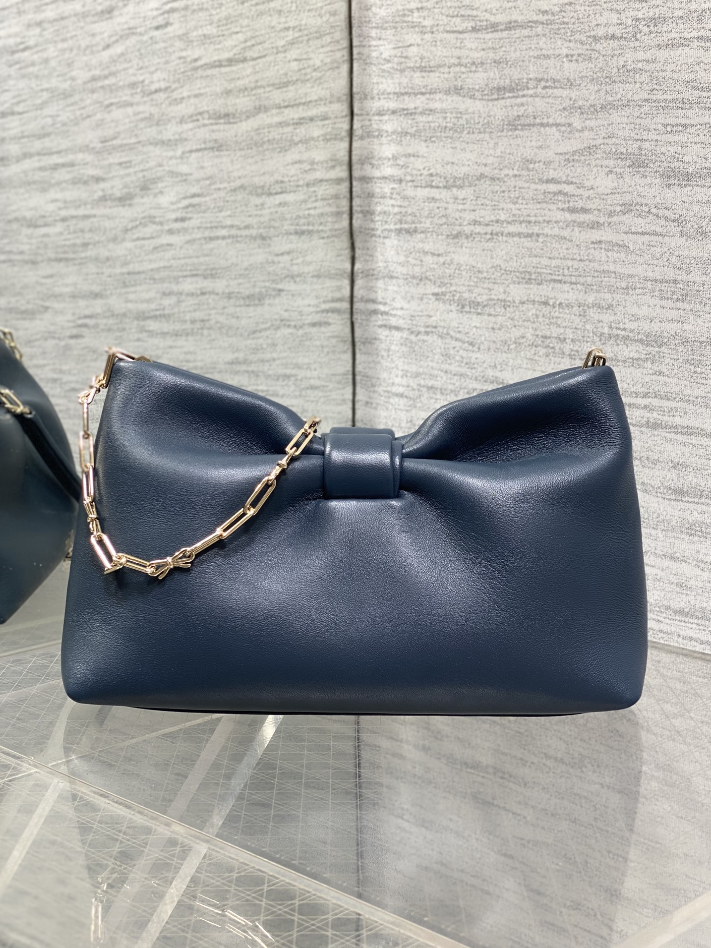 现货‼️🎀Dior-LAMBSKIN 2026春夏新款LAMBSKIN链条包，全新的包形，小牛皮革的质感