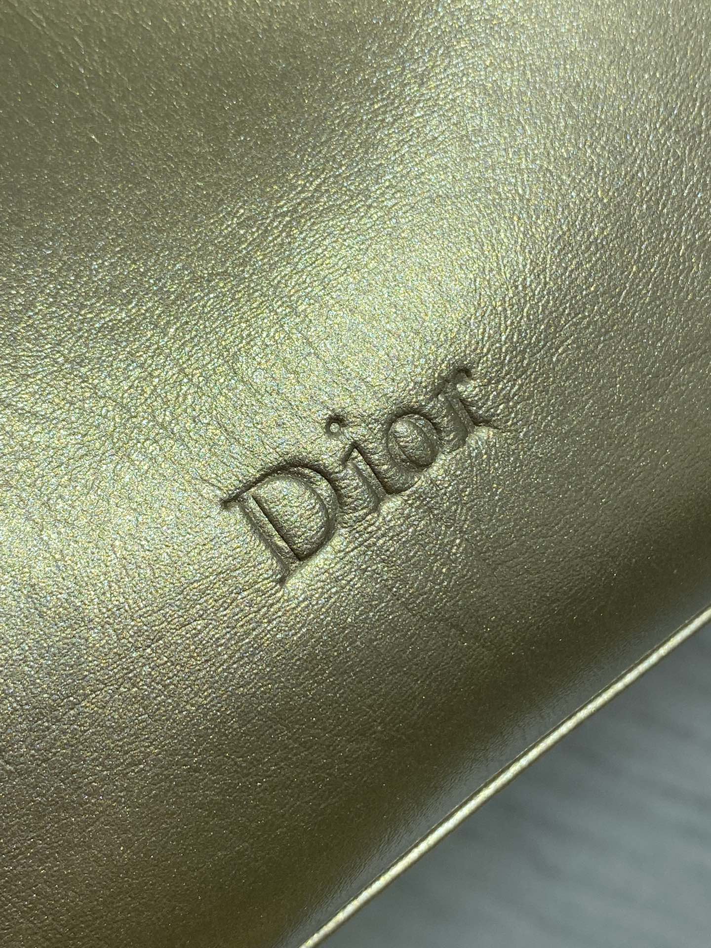 现货‼️🎀Dior-LAMBSKIN 2026春夏新款LAMBSKIN链条包，全新的包形，小牛皮革的质感