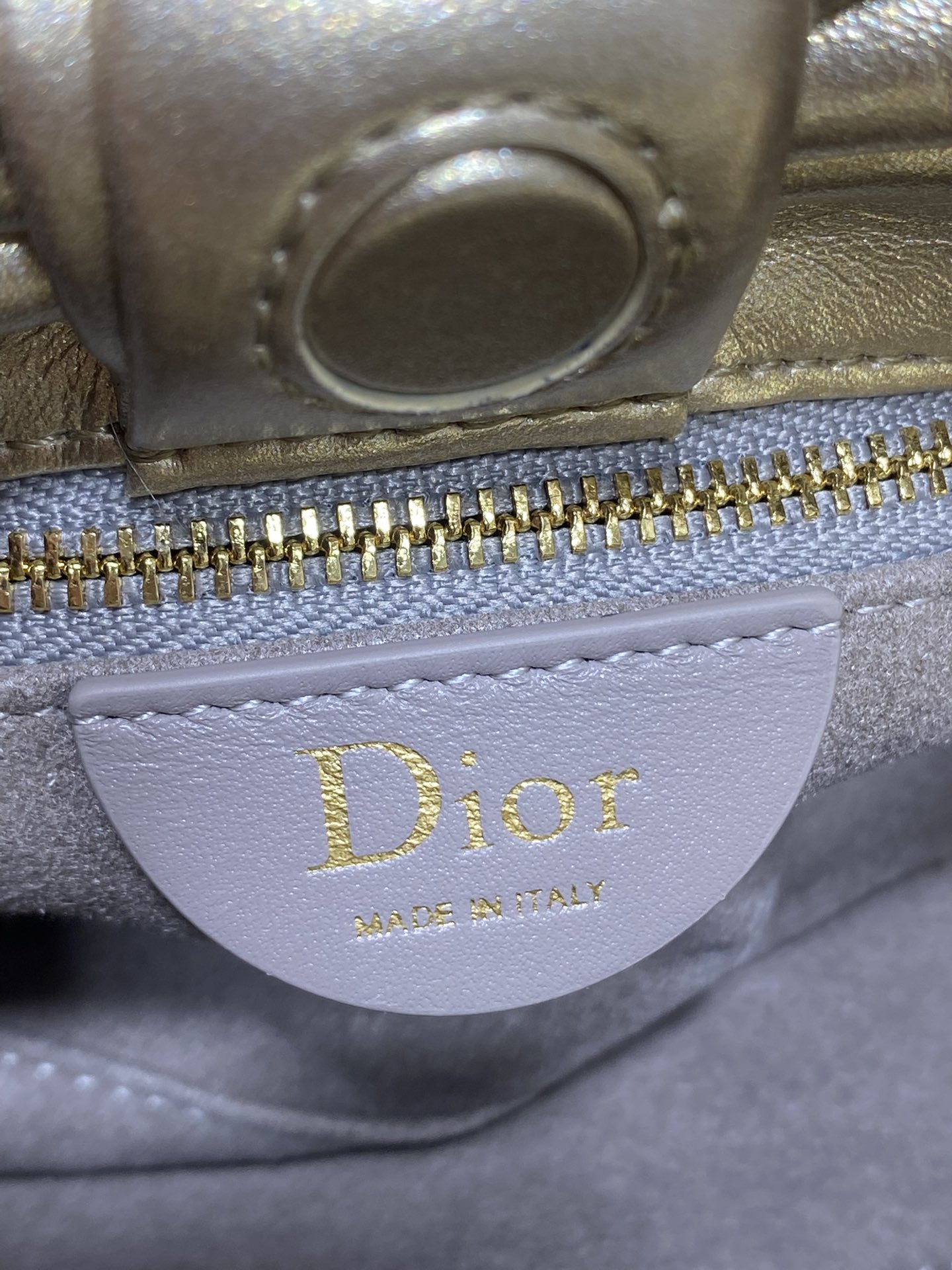 现货‼️🎀Dior-LAMBSKIN 2026春夏新款LAMBSKIN链条包，全新的包形，小牛皮革的质感