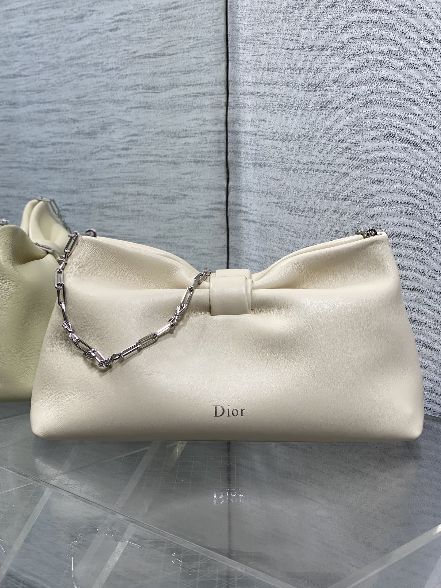 现货‼️🎀Dior-LAMBSKIN 2026春夏新款LAMBSKIN链条包，全新的包形，小牛皮革的质感