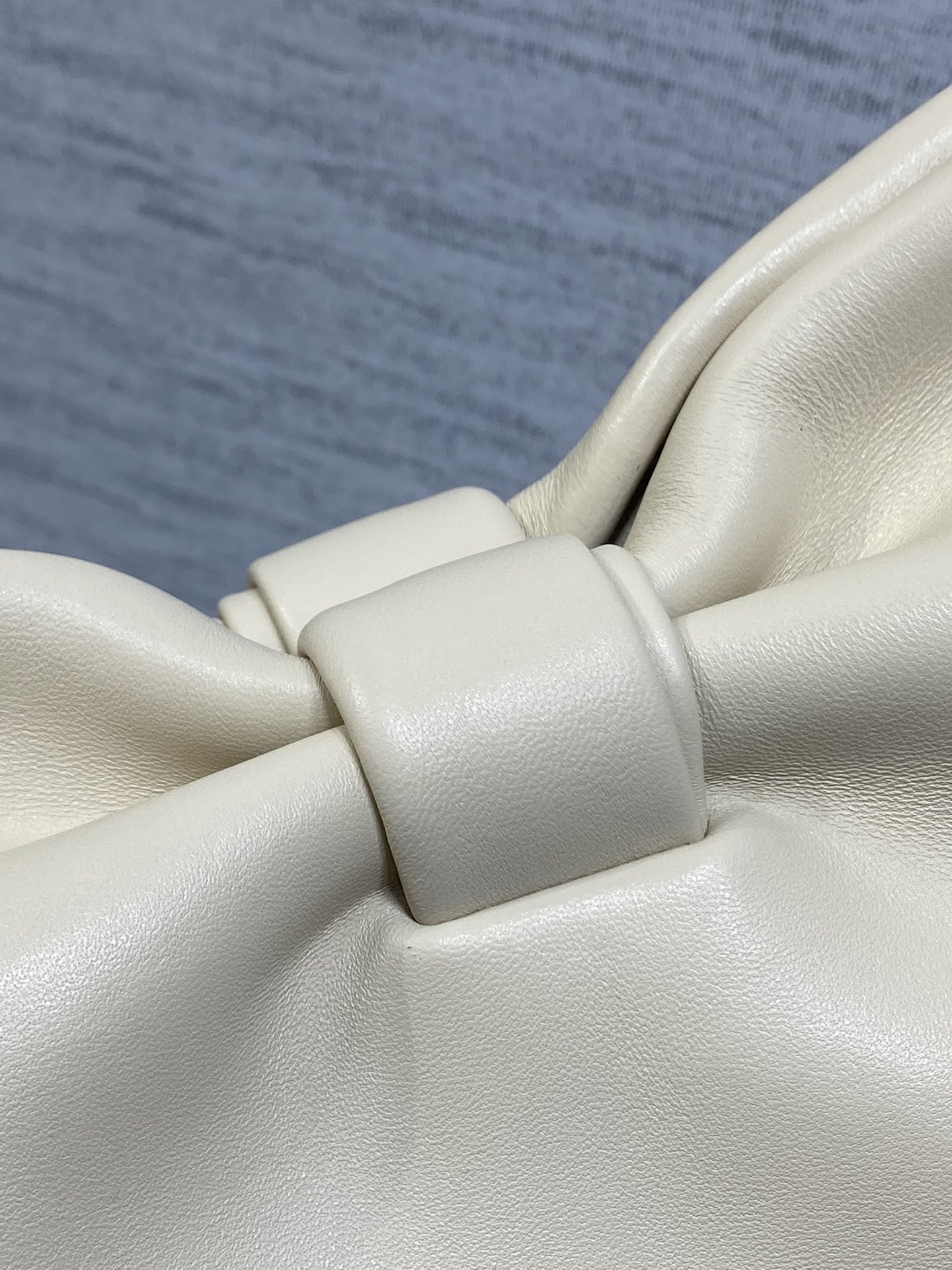 现货‼️🎀Dior-LAMBSKIN 2026春夏新款LAMBSKIN链条包，全新的包形，小牛皮革的质感