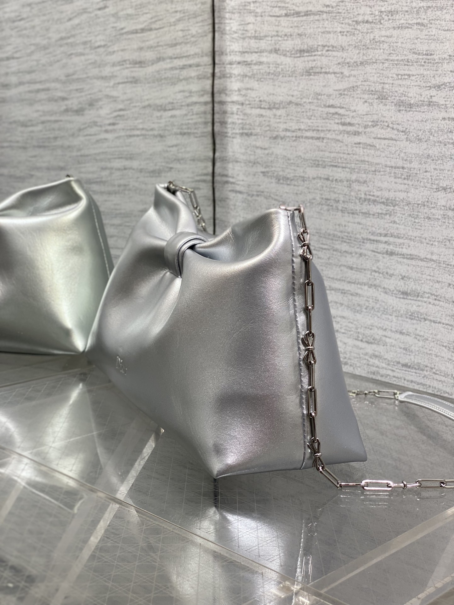 现货‼️🎀Dior-LAMBSKIN 2026春夏新款LAMBSKIN链条包，全新的包形，小牛皮革的质感