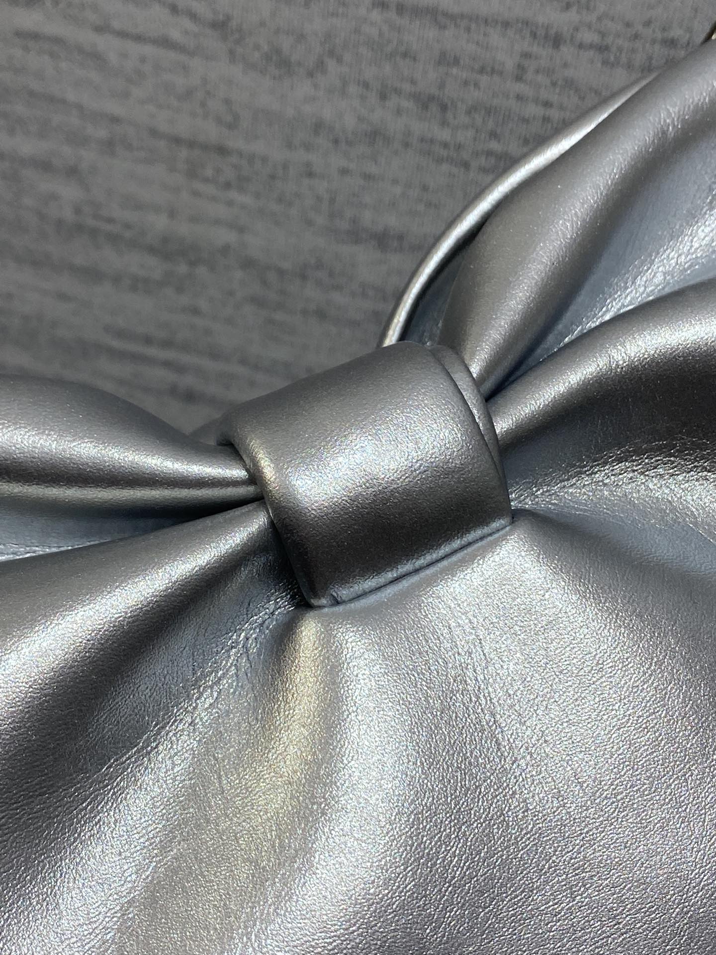 现货‼️🎀Dior-LAMBSKIN 2026春夏新款LAMBSKIN链条包，全新的包形，小牛皮革的质感