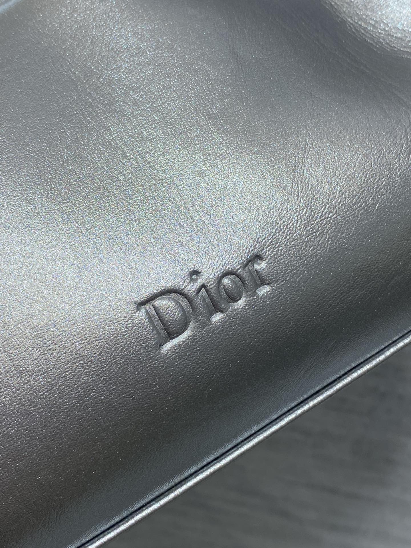 现货‼️🎀Dior-LAMBSKIN 2026春夏新款LAMBSKIN链条包，全新的包形，小牛皮革的质感