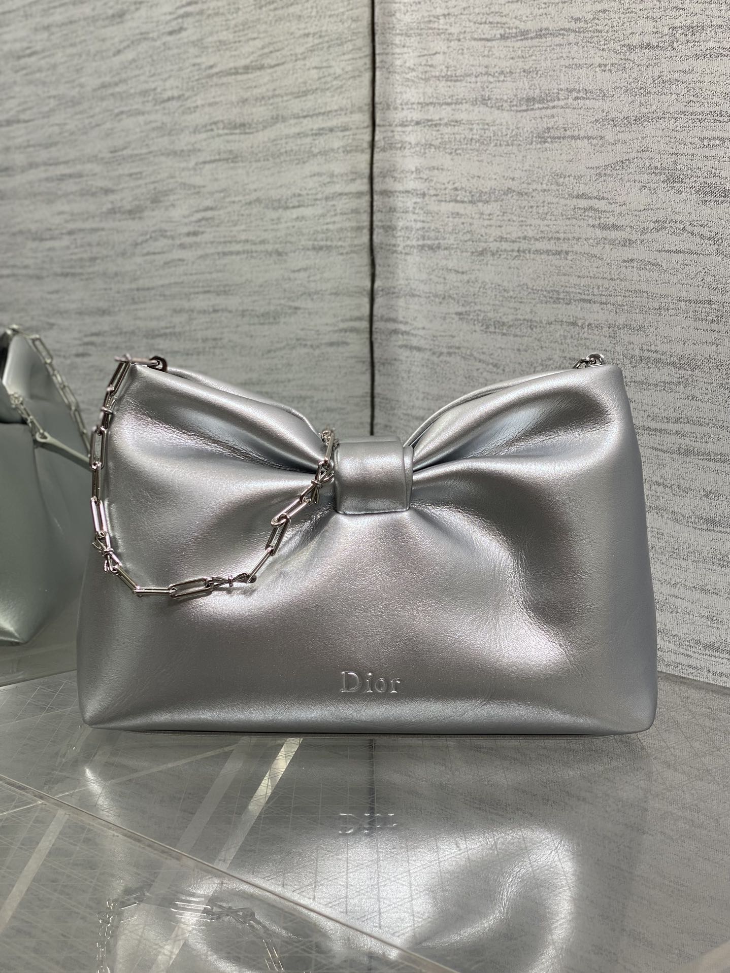 现货‼️🎀Dior-LAMBSKIN 2026春夏新款LAMBSKIN链条包，全新的包形，小牛皮革的质感