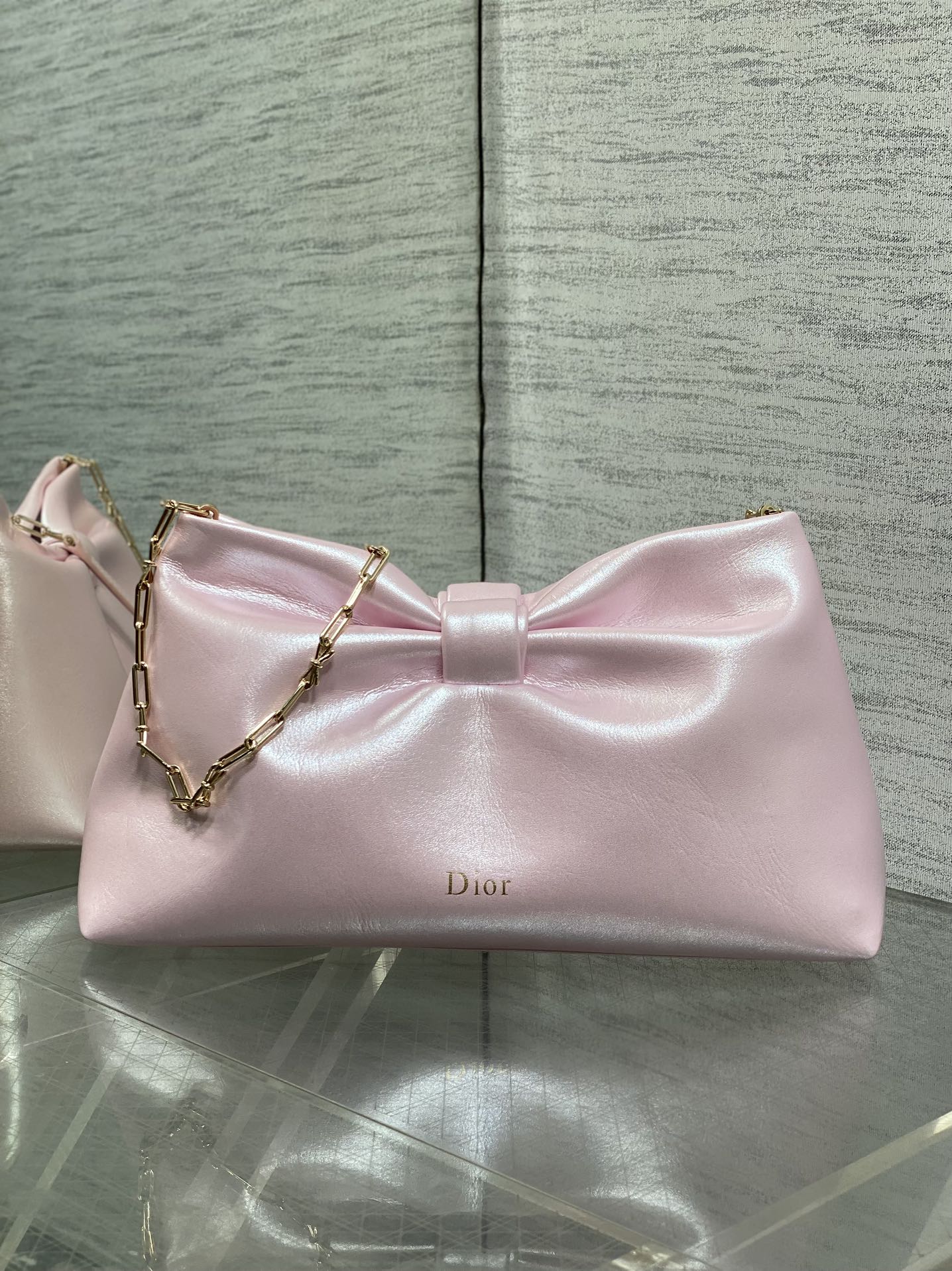 现货‼️🎀Dior-LAMBSKIN 2026春夏新款LAMBSKIN链条包，全新的包形，小牛皮革的质感