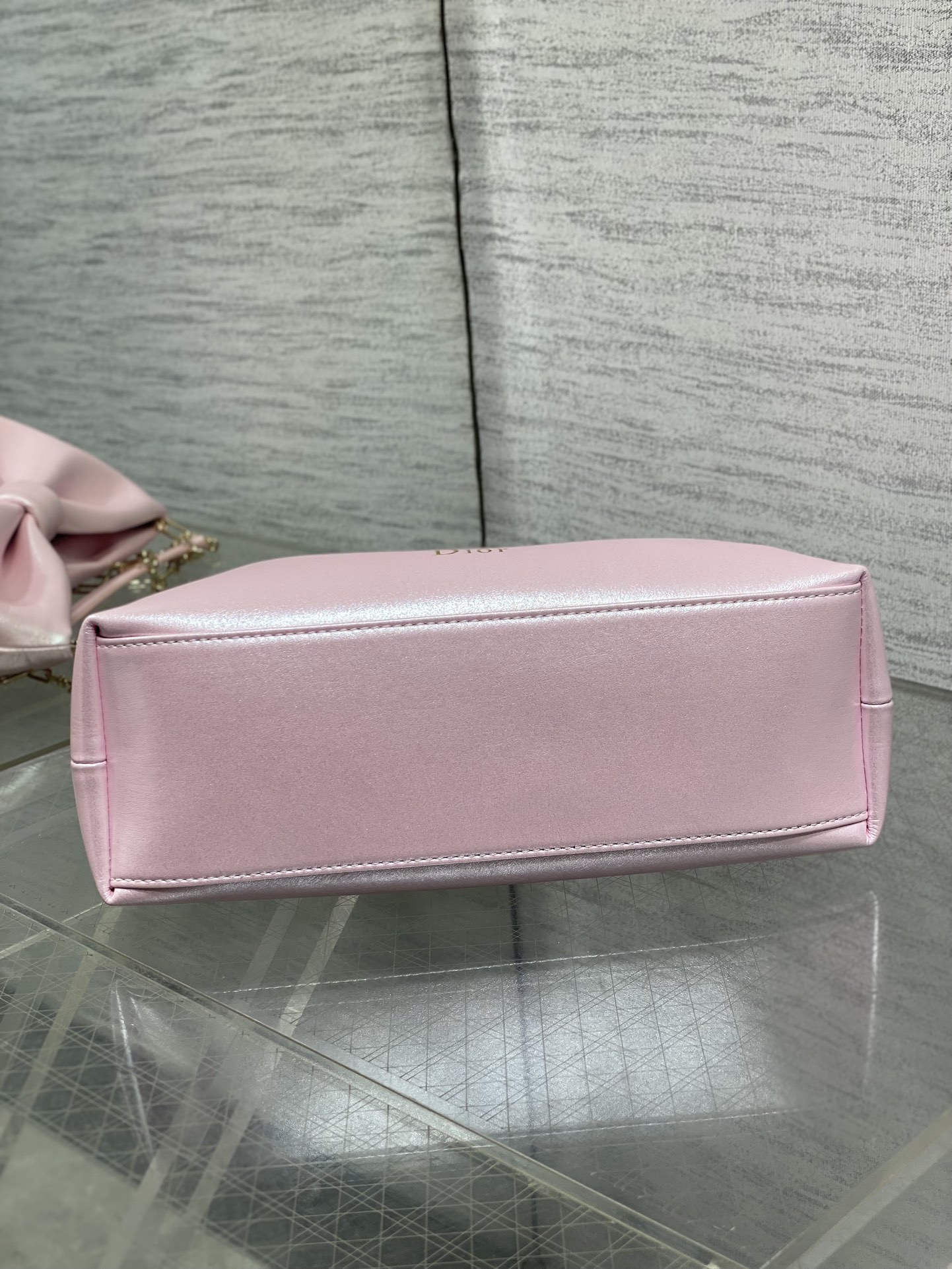 现货‼️🎀Dior-LAMBSKIN 2026春夏新款LAMBSKIN链条包，全新的包形，小牛皮革的质感