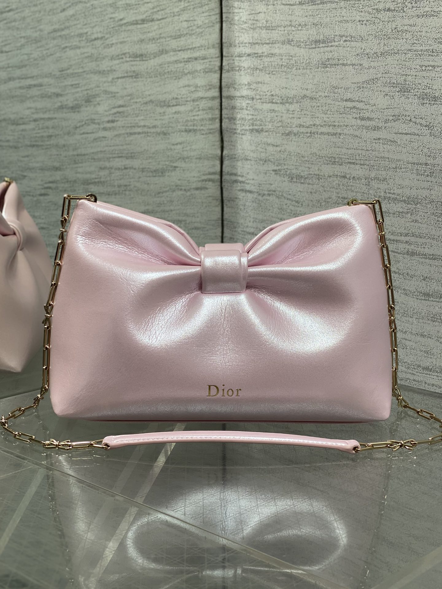 现货‼️🎀Dior-LAMBSKIN 2026春夏新款LAMBSKIN链条包，全新的包形，小牛皮革的质感