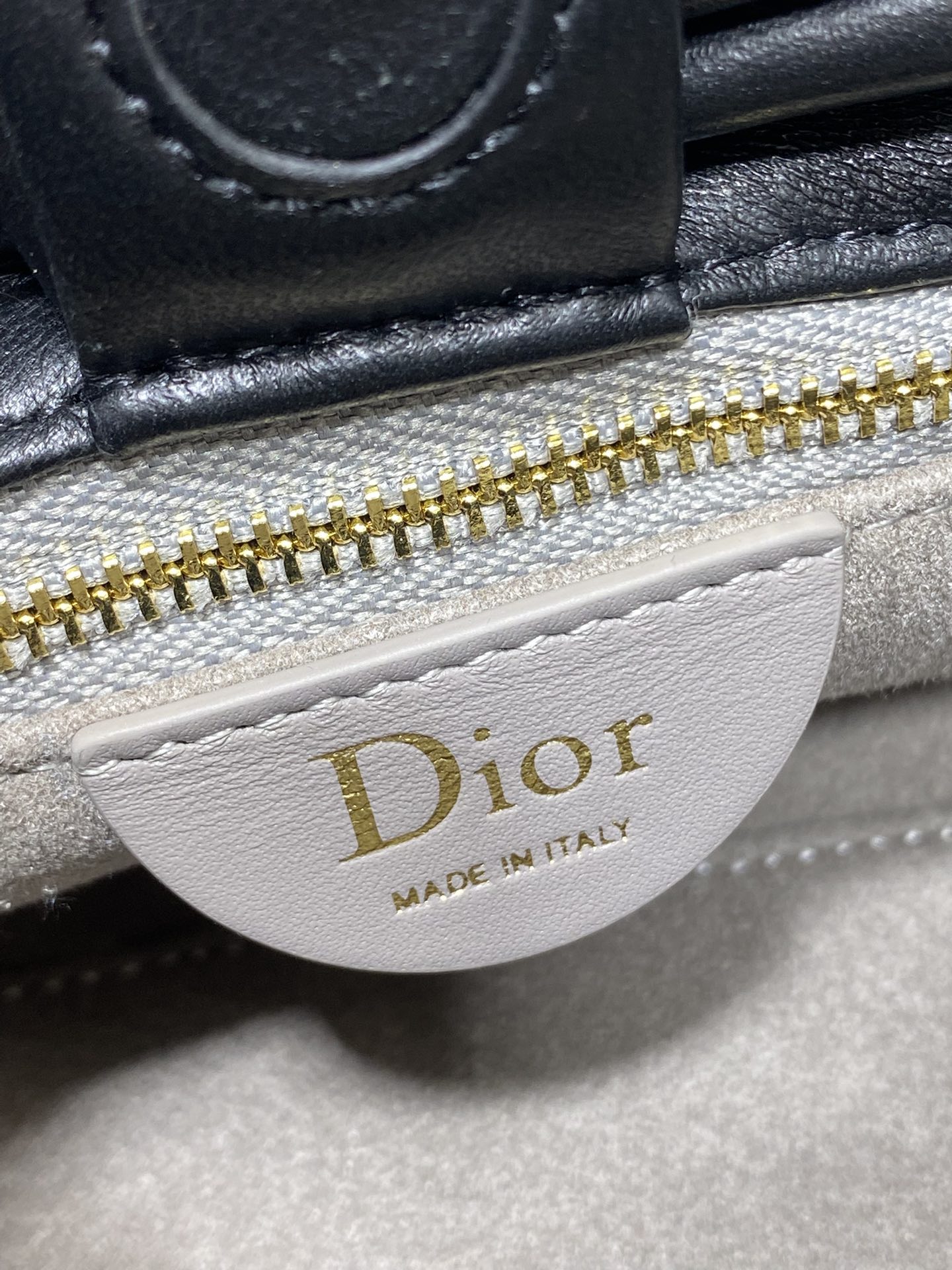 现货‼️🎀Dior-LAMBSKIN 2026春夏新款LAMBSKIN链条包，全新的包形，小牛皮革的质感