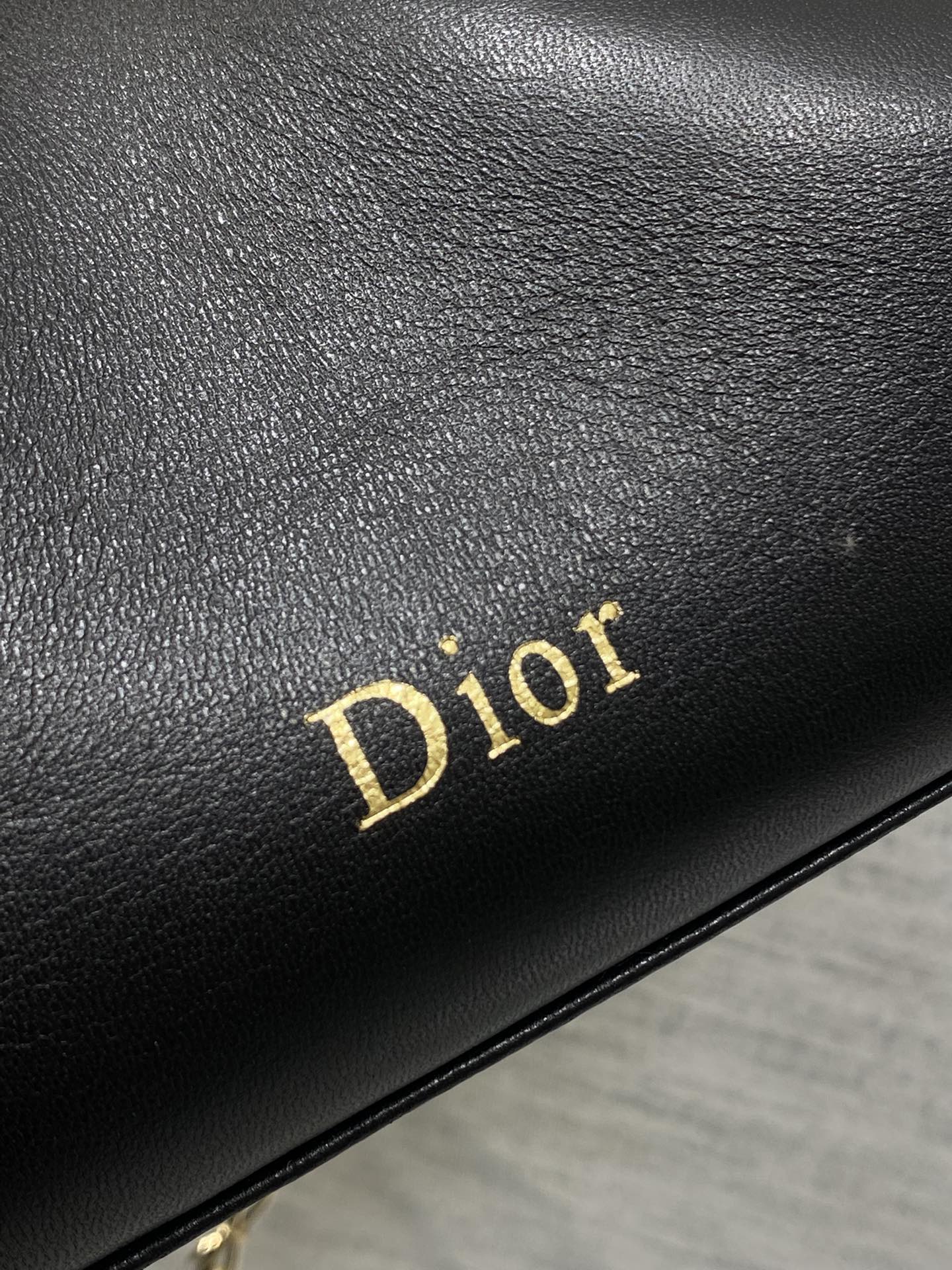 现货‼️🎀Dior-LAMBSKIN 2026春夏新款LAMBSKIN链条包，全新的包形，小牛皮革的质感